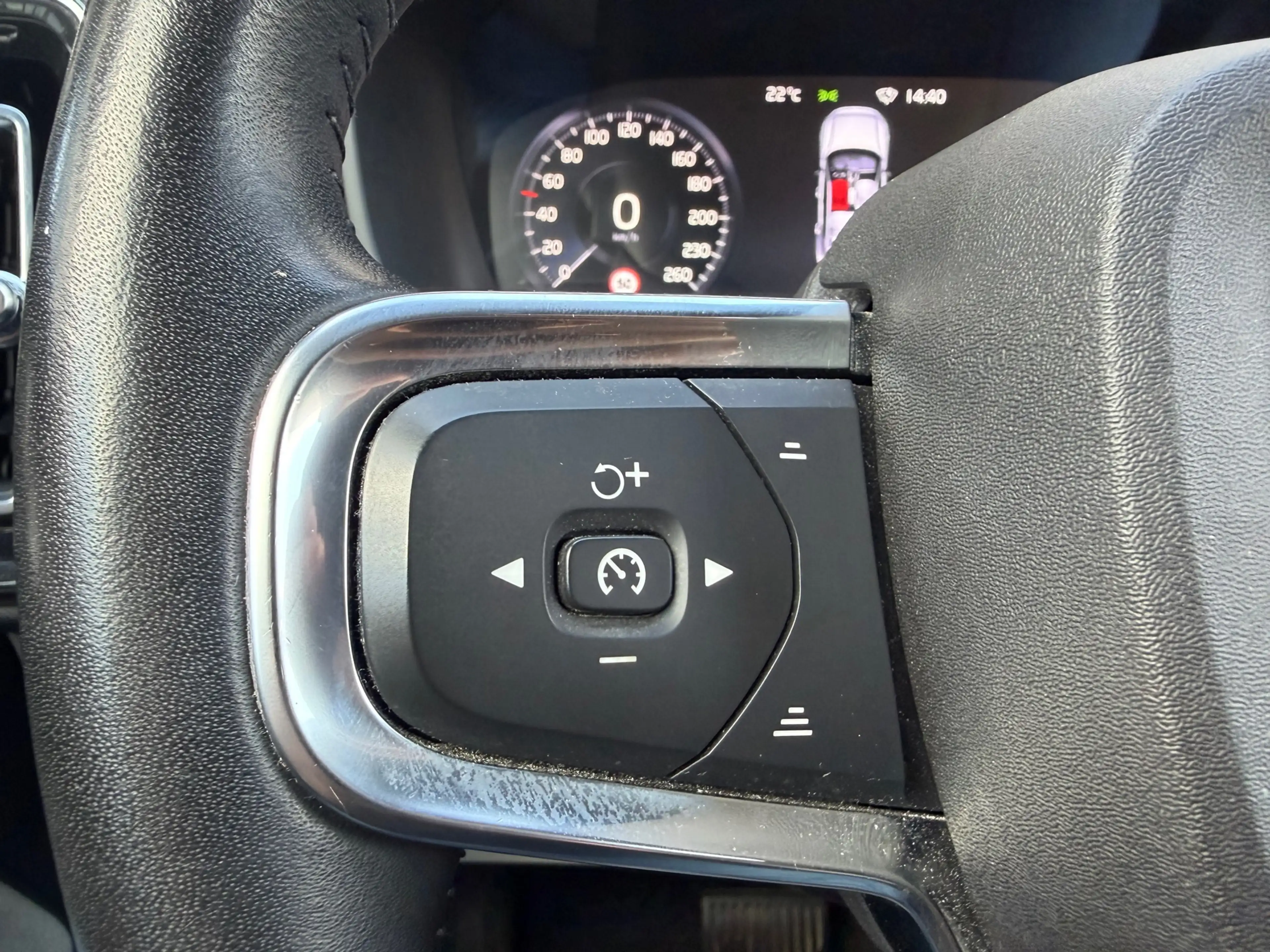 Volvo XC40 1.5 T4 Recharge R-Design Leer, Harman/Kardon, Came — photo 8