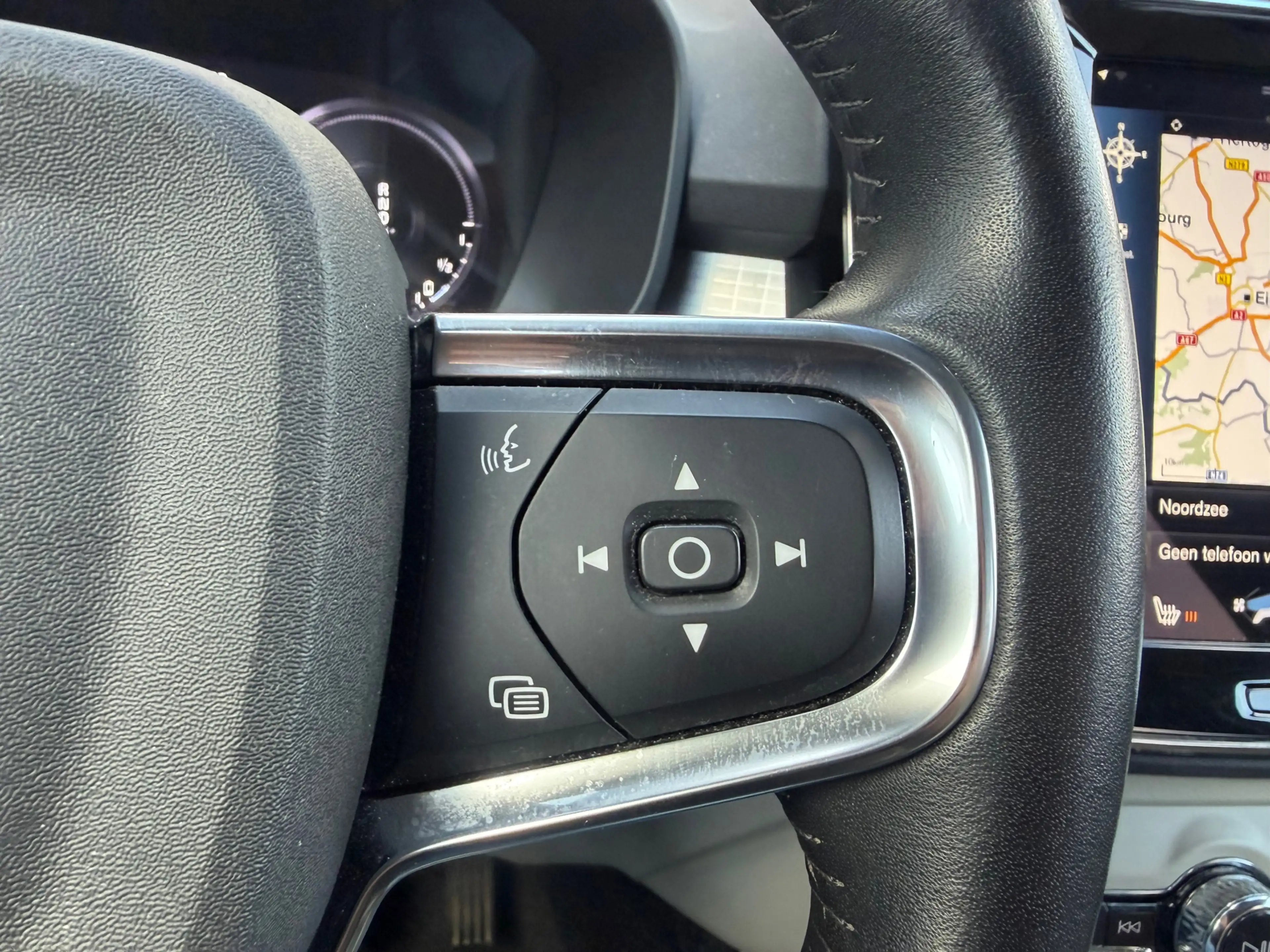Volvo XC40 1.5 T4 Recharge R-Design Leer, Harman/Kardon, Came — photo 9