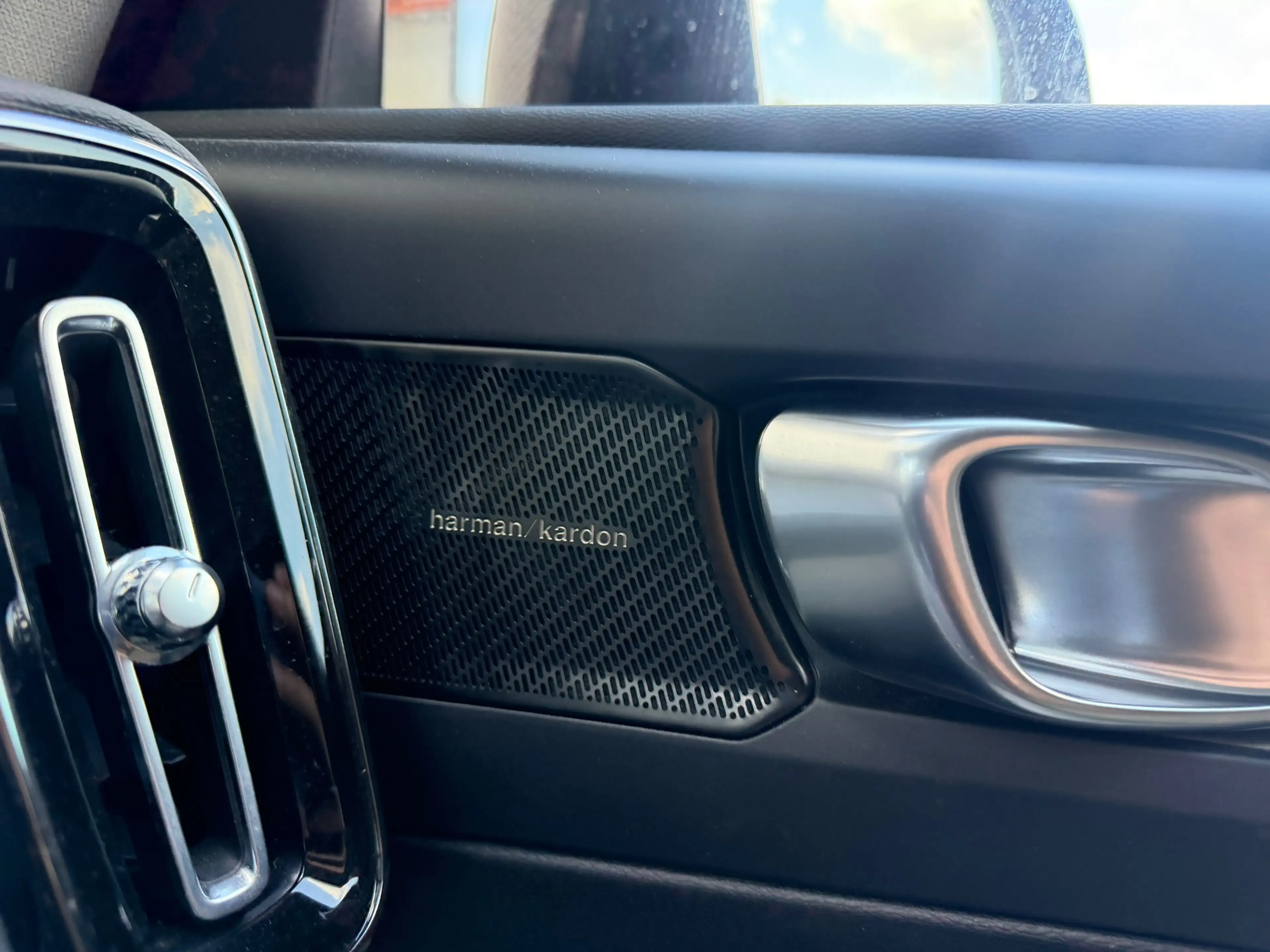 Volvo XC40 1.5 T4 Recharge R-Design Leer, Harman/Kardon, Came — photo 15