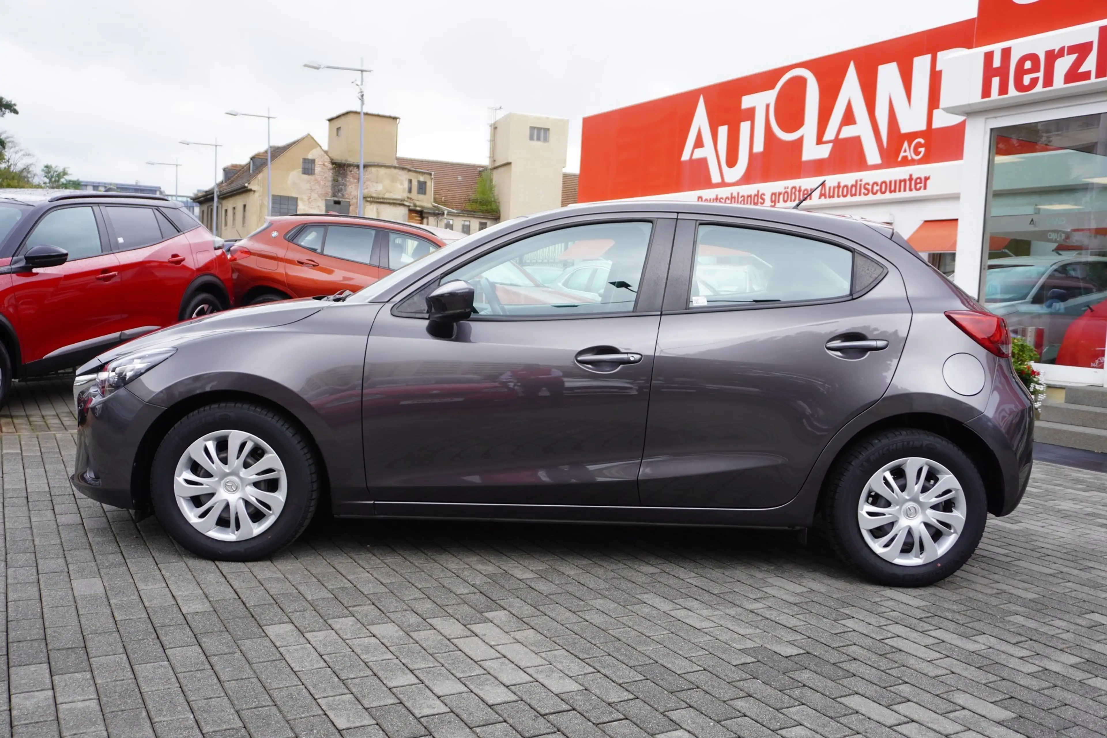 Mazda 2 1.5 Center-Line LED Android Apple DAB Klima — photo 3