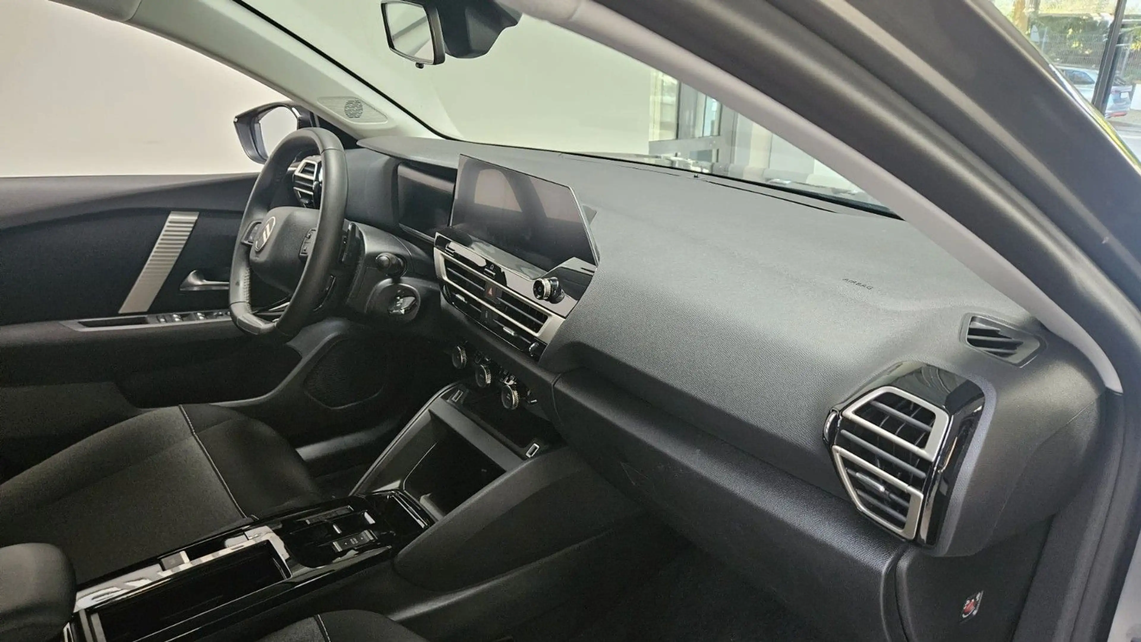 Citroen C4 Lim. YOU 1.2 Mild-Hybrid Autom. LED Tempo PDC — photo 11