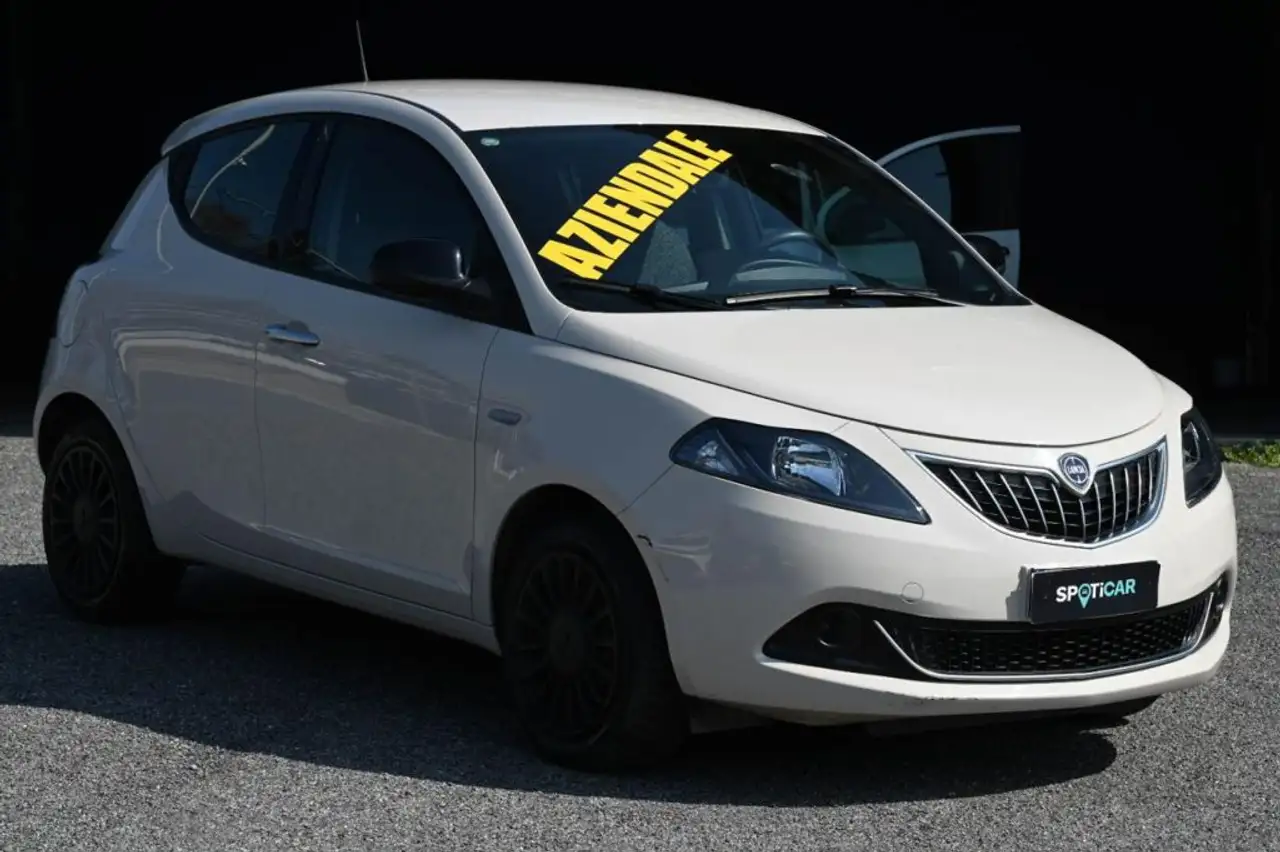 Lancia Ypsilon 2022