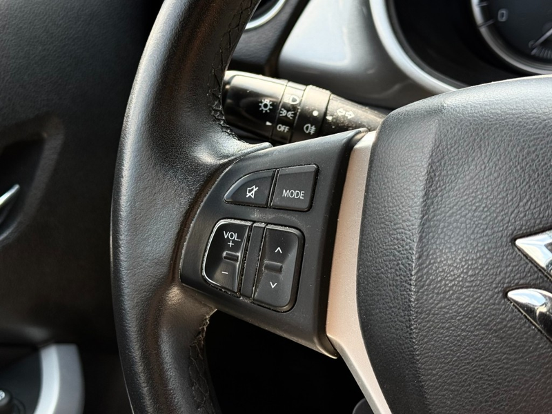 Suzuki Vitara 1.6 EXLUSIVE TREKHAAK CAMERA CARPLAY — photo 11