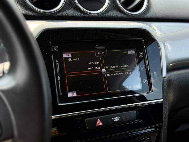 Suzuki Vitara 1.6 EXLUSIVE TREKHAAK CAMERA CARPLAY — photo 15