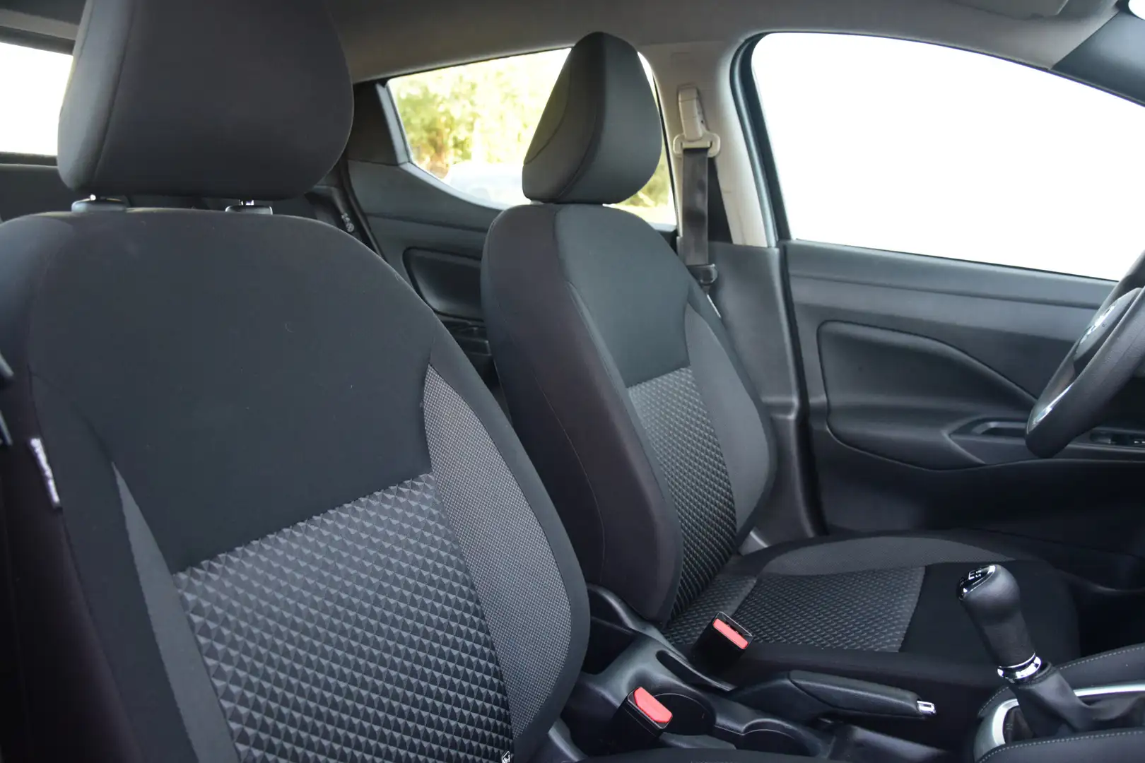 Nissan Micra 1.0 IG-T Acenta Carplay/Dab Airco Cruise 45dkm! Zwart - 2