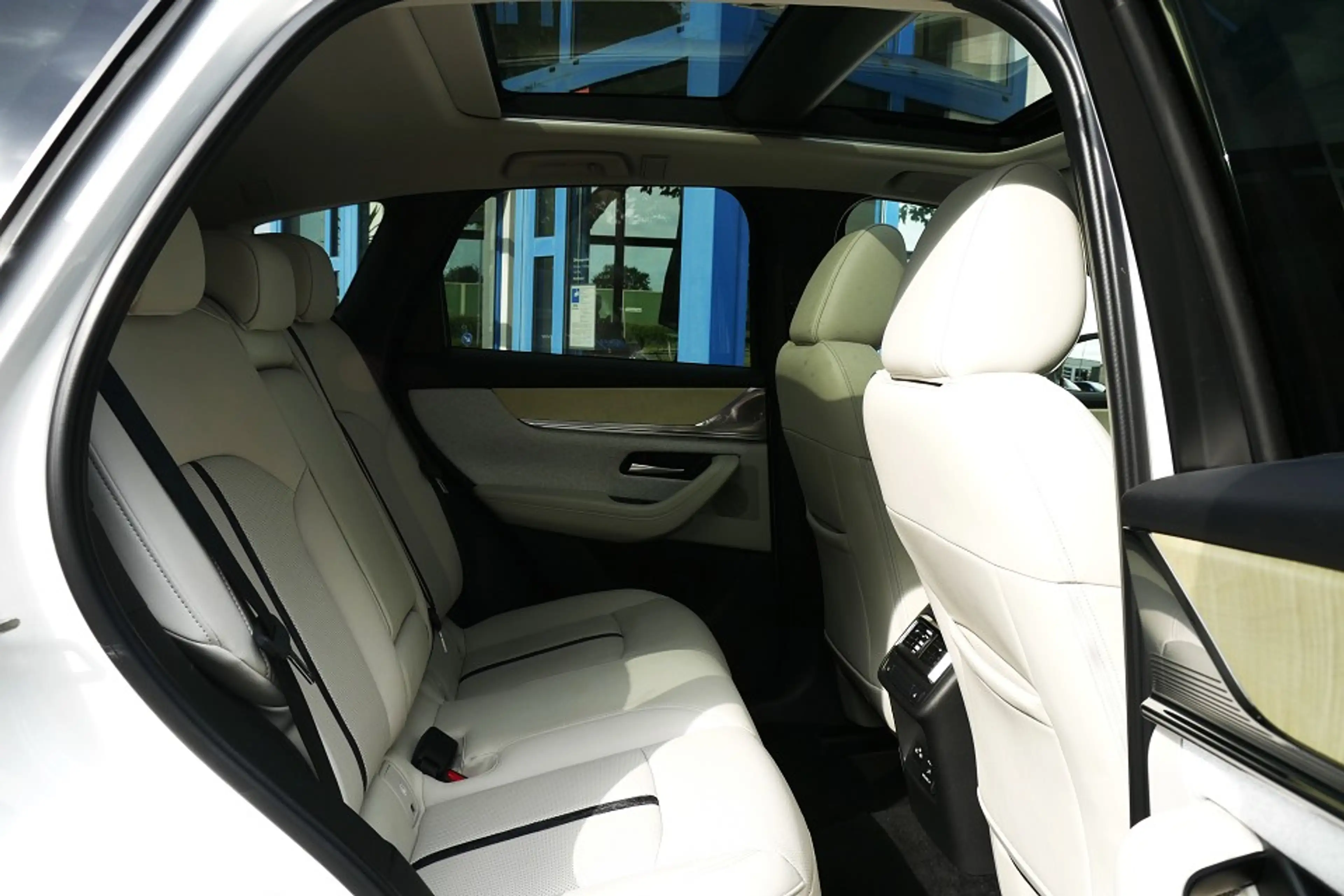 Mazda CX-60 2.5L e-Skyactiv PHEV Takumi *LED 360° Kamera* — photo 10