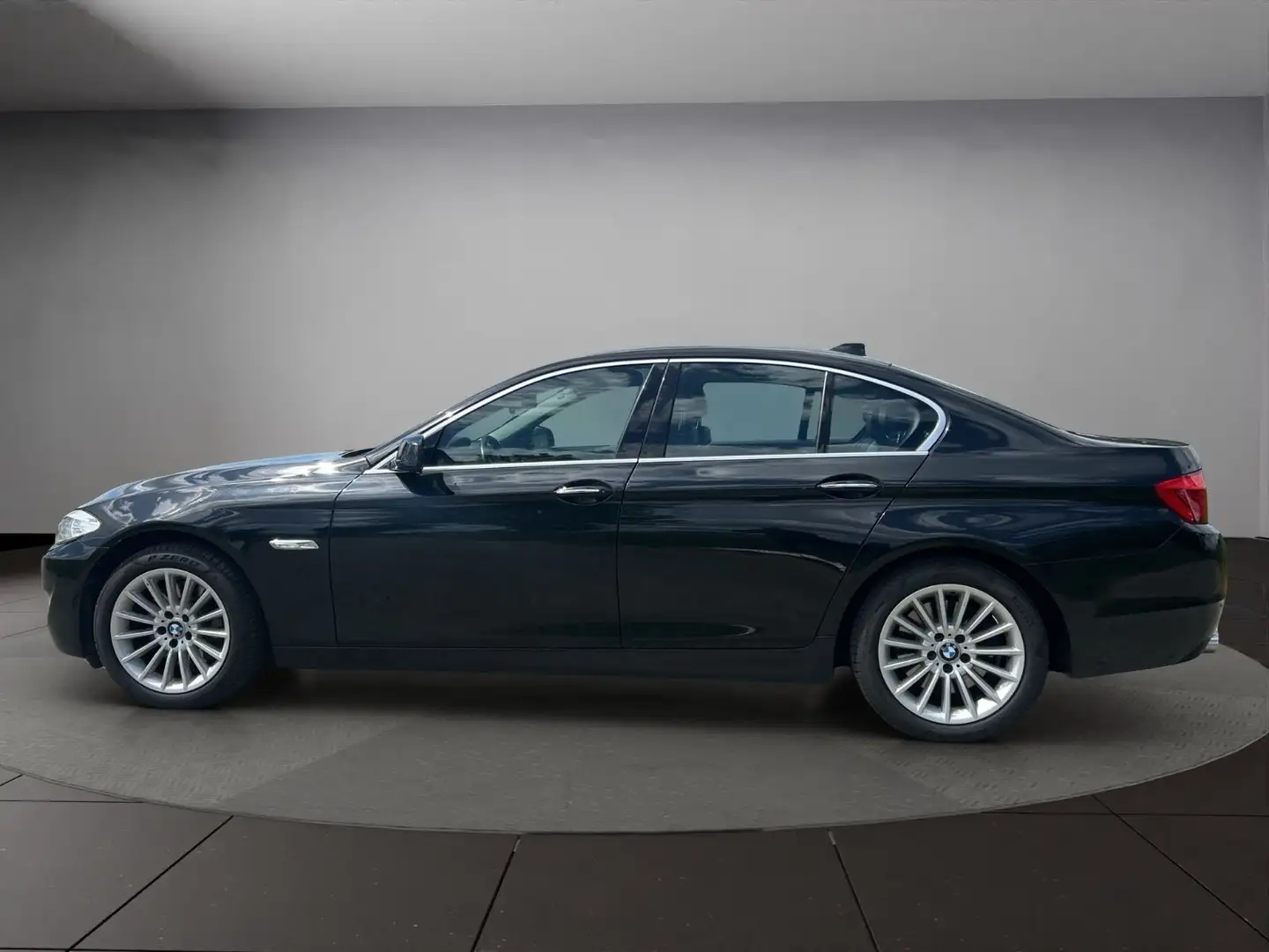BMW 530 Baureihe 5 Lim. 530 d, Sitzbelüf.,Memory,HUD Negru - 2