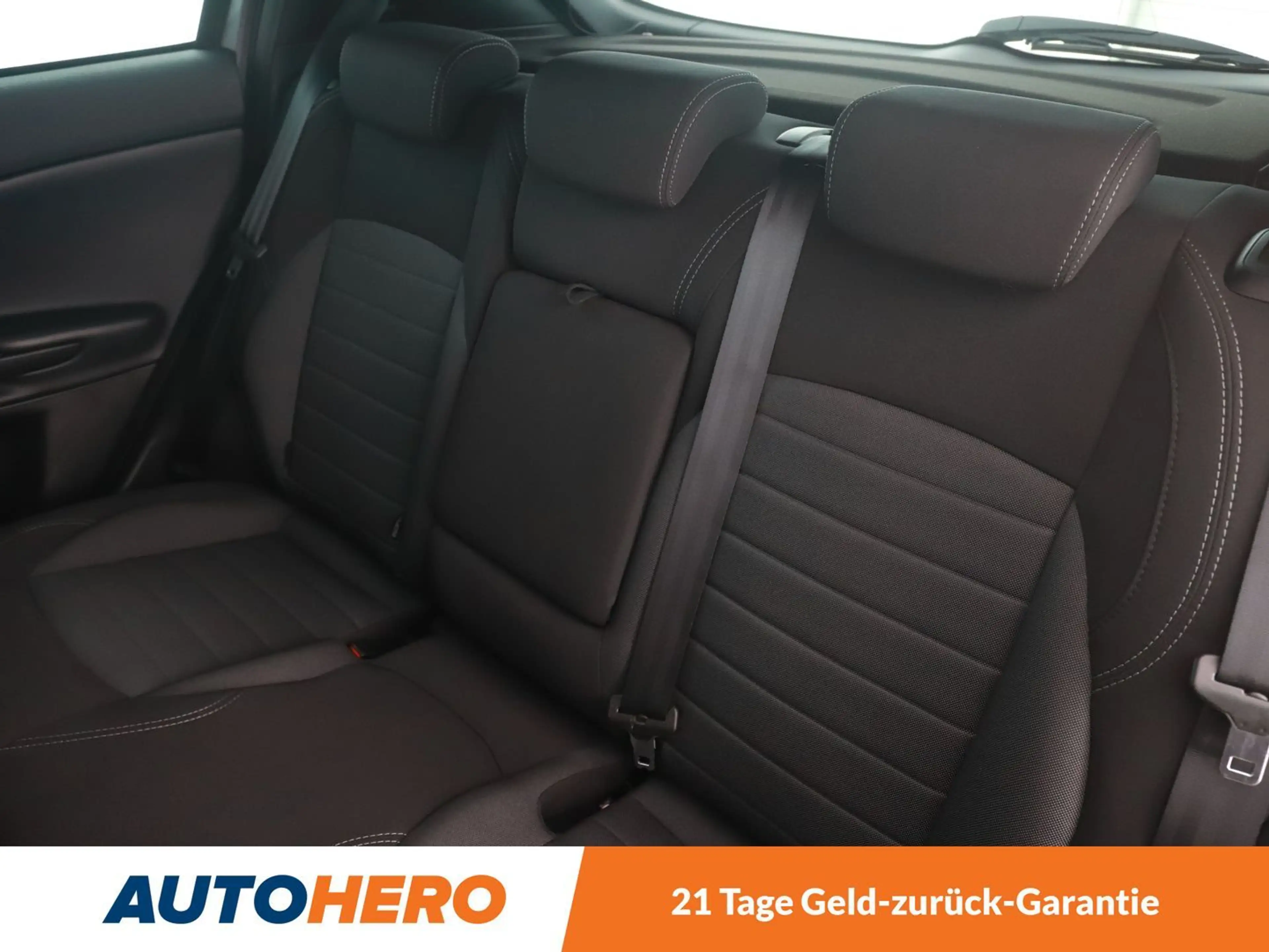 Alfa Romeo Giulietta 1.4 Turbo Super *XENON*TEMPO*CAM*SHZ* — photo 14