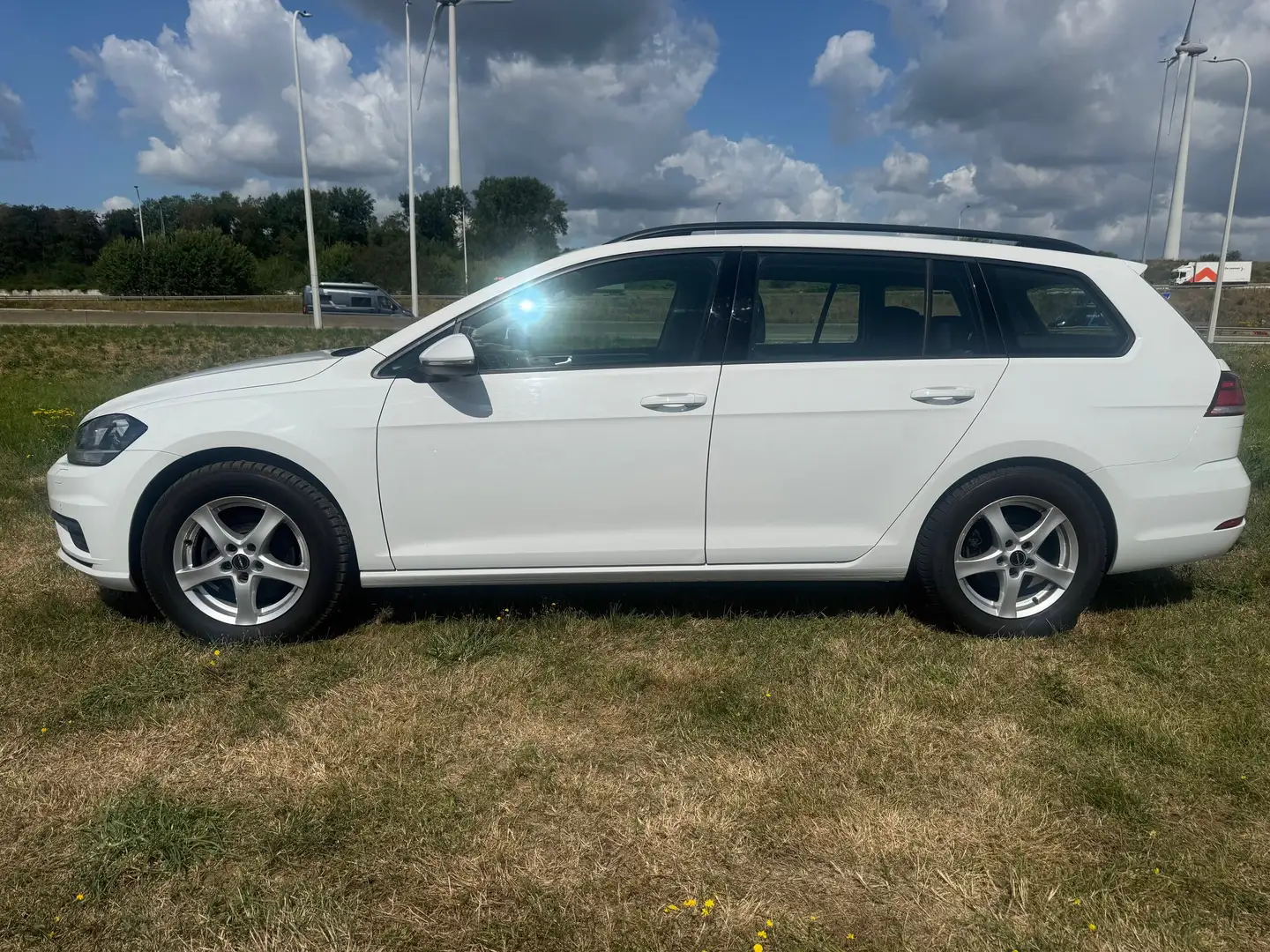 Volkswagen Golf Variant Golf SW 1.0 TSI/ garantie 12m. Wit - 2
