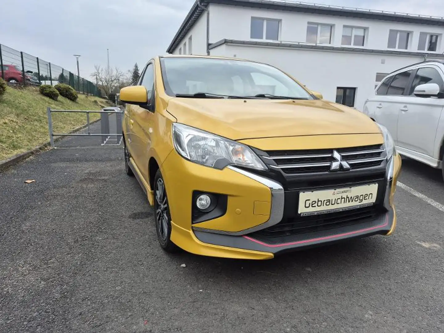 Mitsubishi Space Star Intro Edition+ 1.2 *Parksensoren * Gelb - 1
