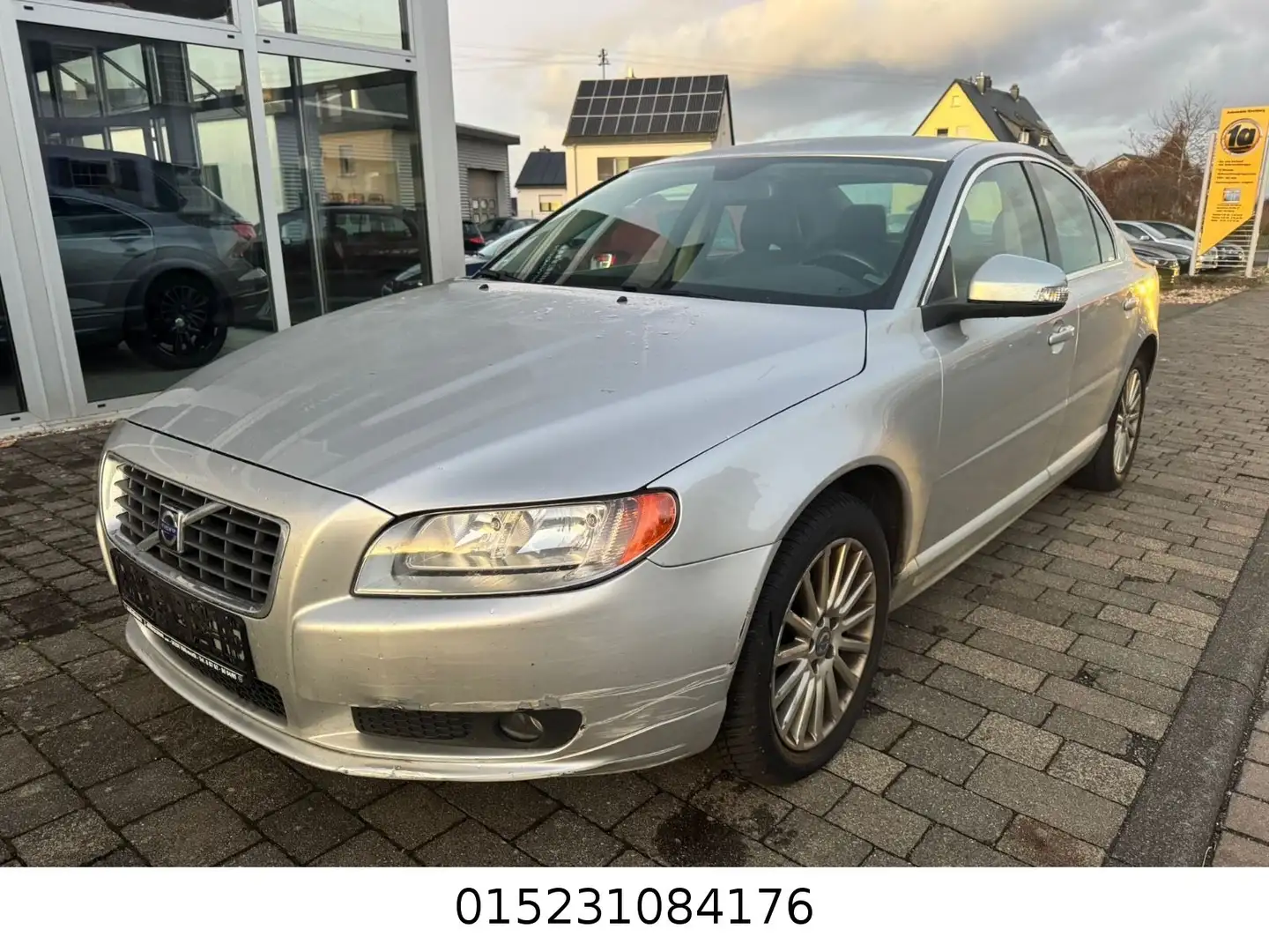 Volvo S80 Lim. D5 Momentum+Vollleder+Klimaautomatik+ Argent - 1