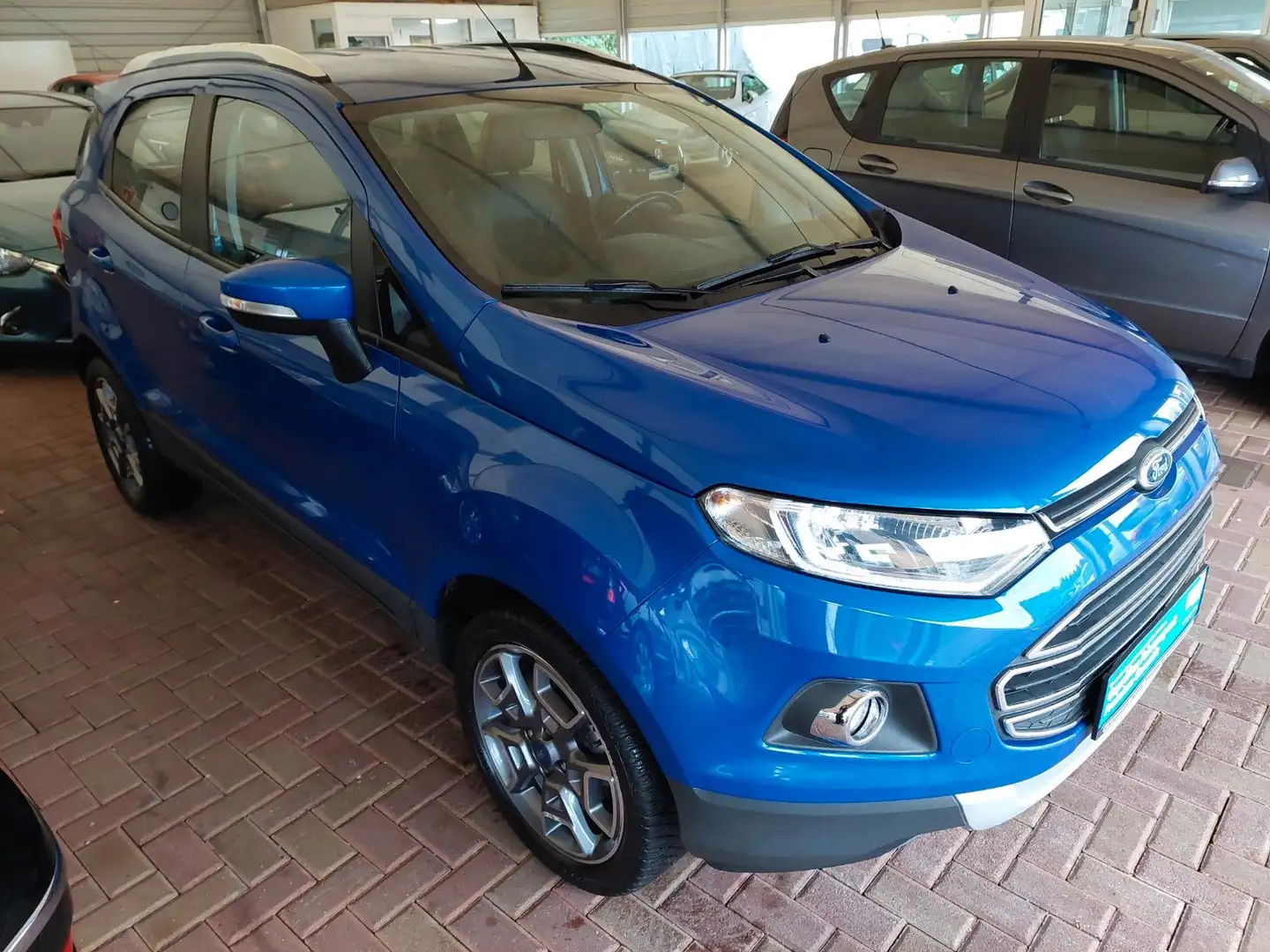 Ford EcoSport Titanium Klimaautomatik Sitzheizung USB Blau - 2
