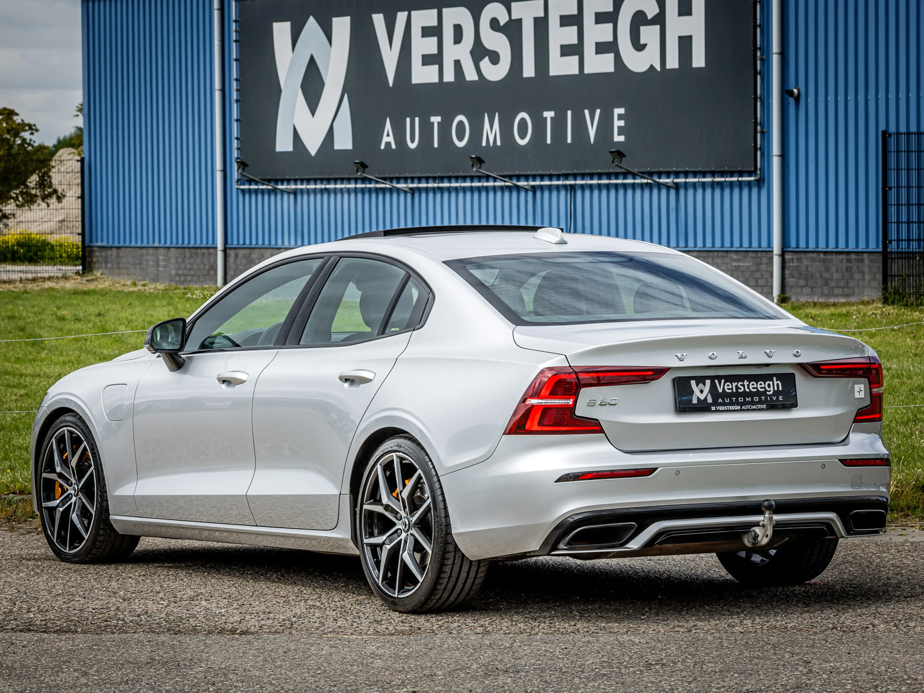Volvo S60 2.0 T8 AWD Twin Engine Polestar Engineered |Panora — photo 3
