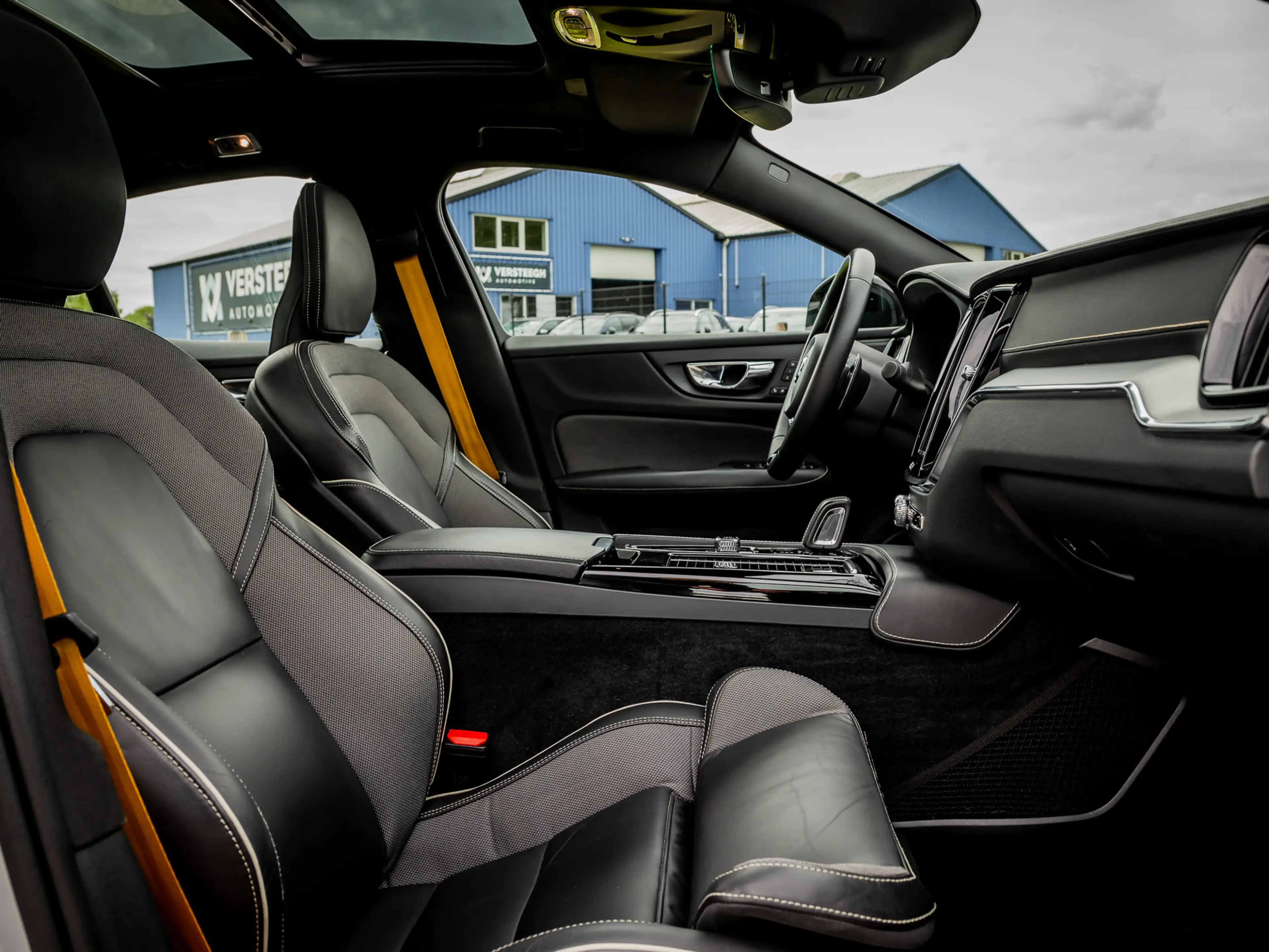 Volvo S60 2.0 T8 AWD Twin Engine Polestar Engineered |Panora — photo 6