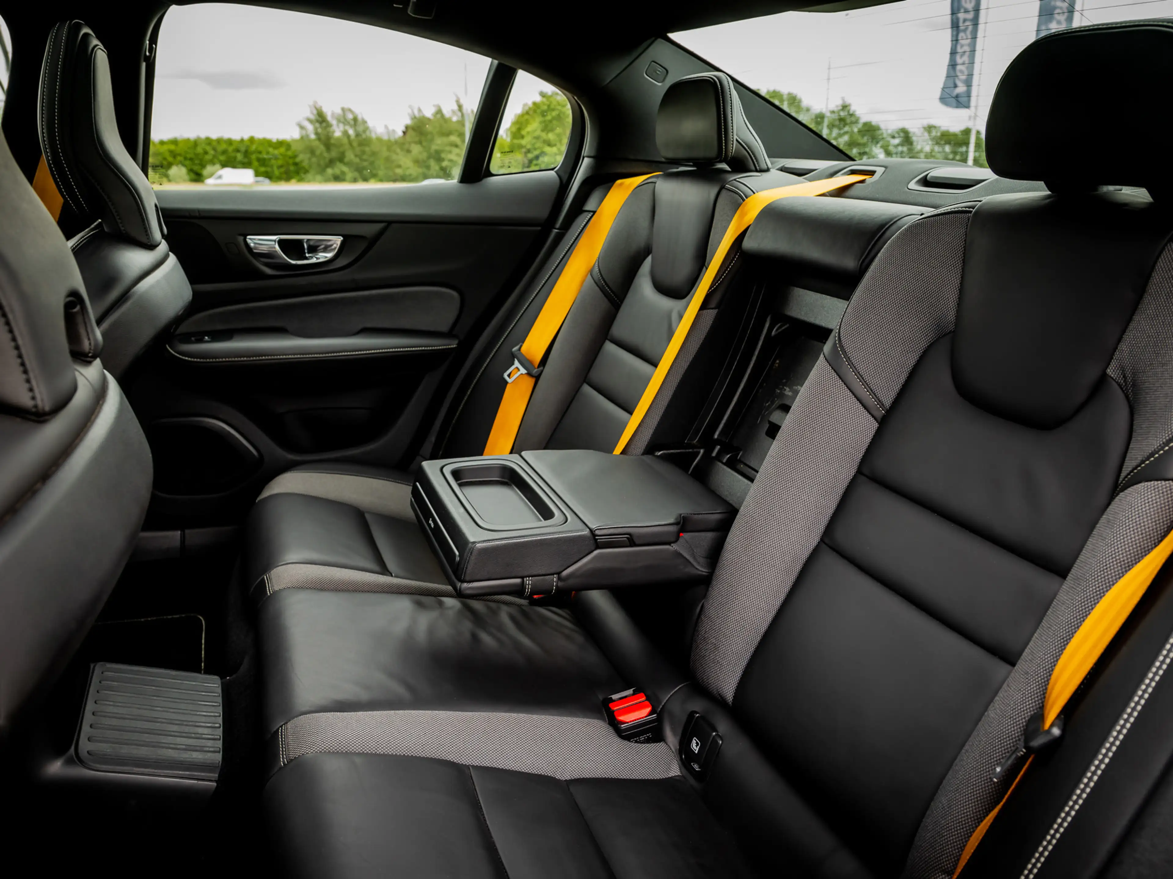 Volvo S60 2.0 T8 AWD Twin Engine Polestar Engineered |Panora — photo 8