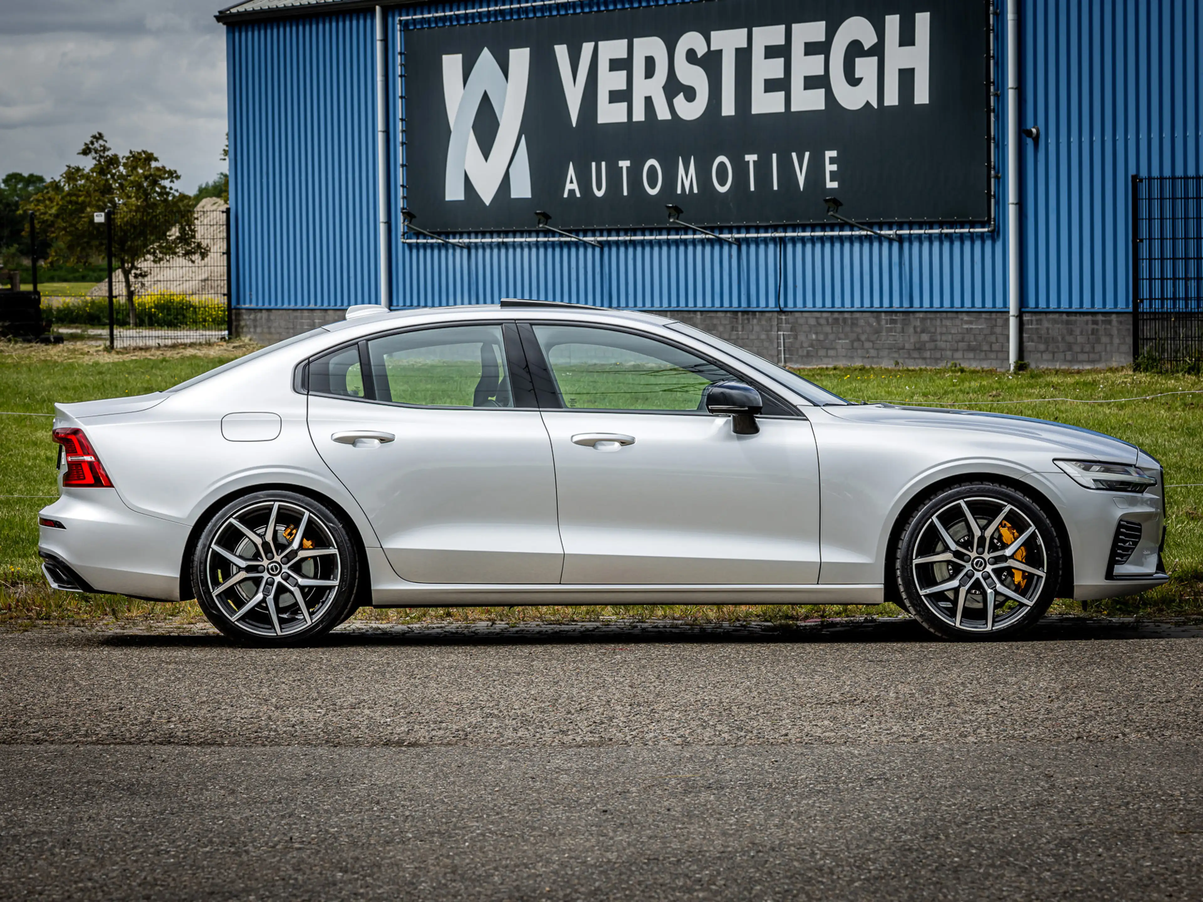 Volvo S60 2.0 T8 AWD Twin Engine Polestar Engineered |Panora — photo 2