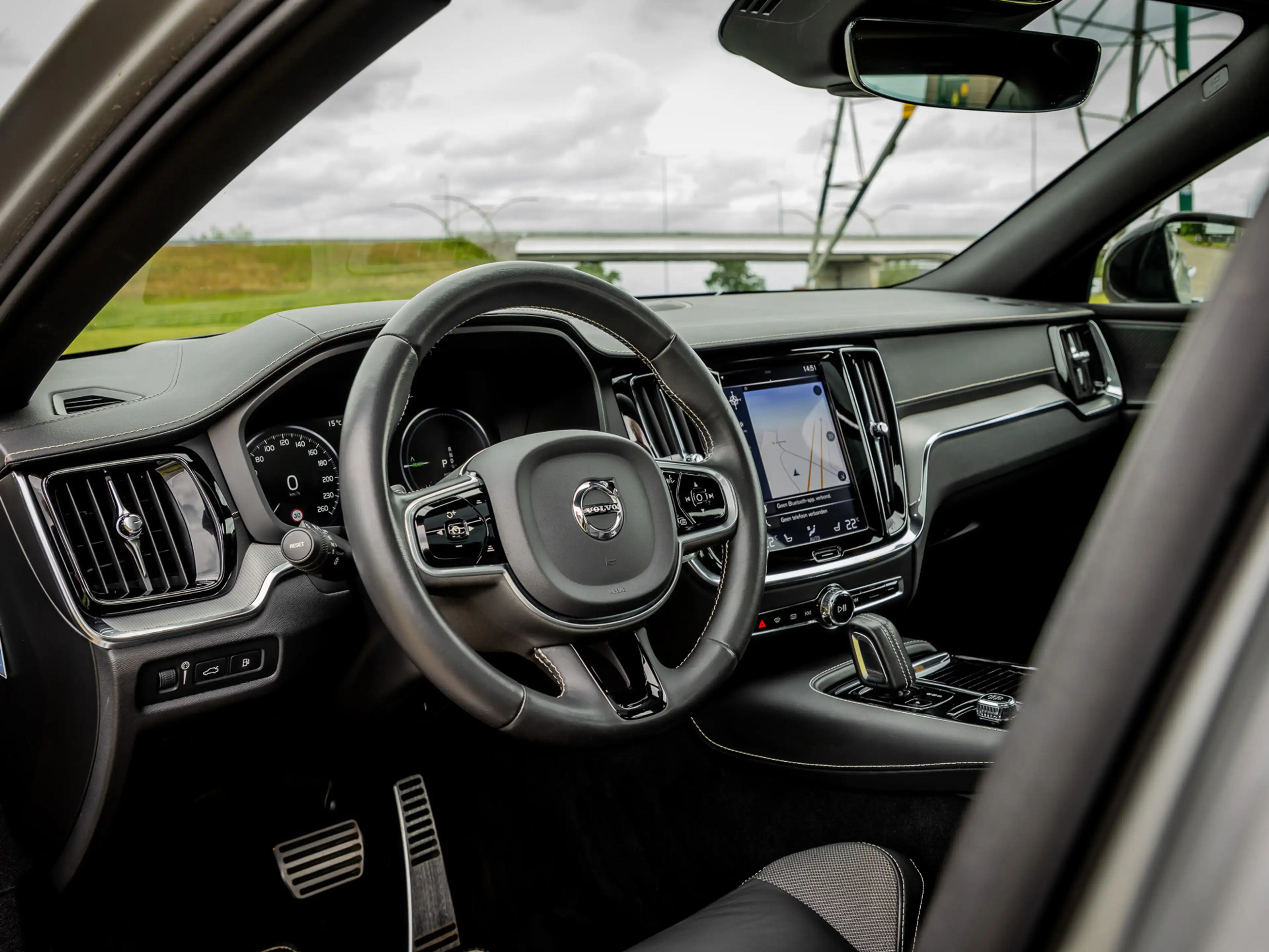 Volvo S60 2.0 T8 AWD Twin Engine Polestar Engineered |Panora — photo 4