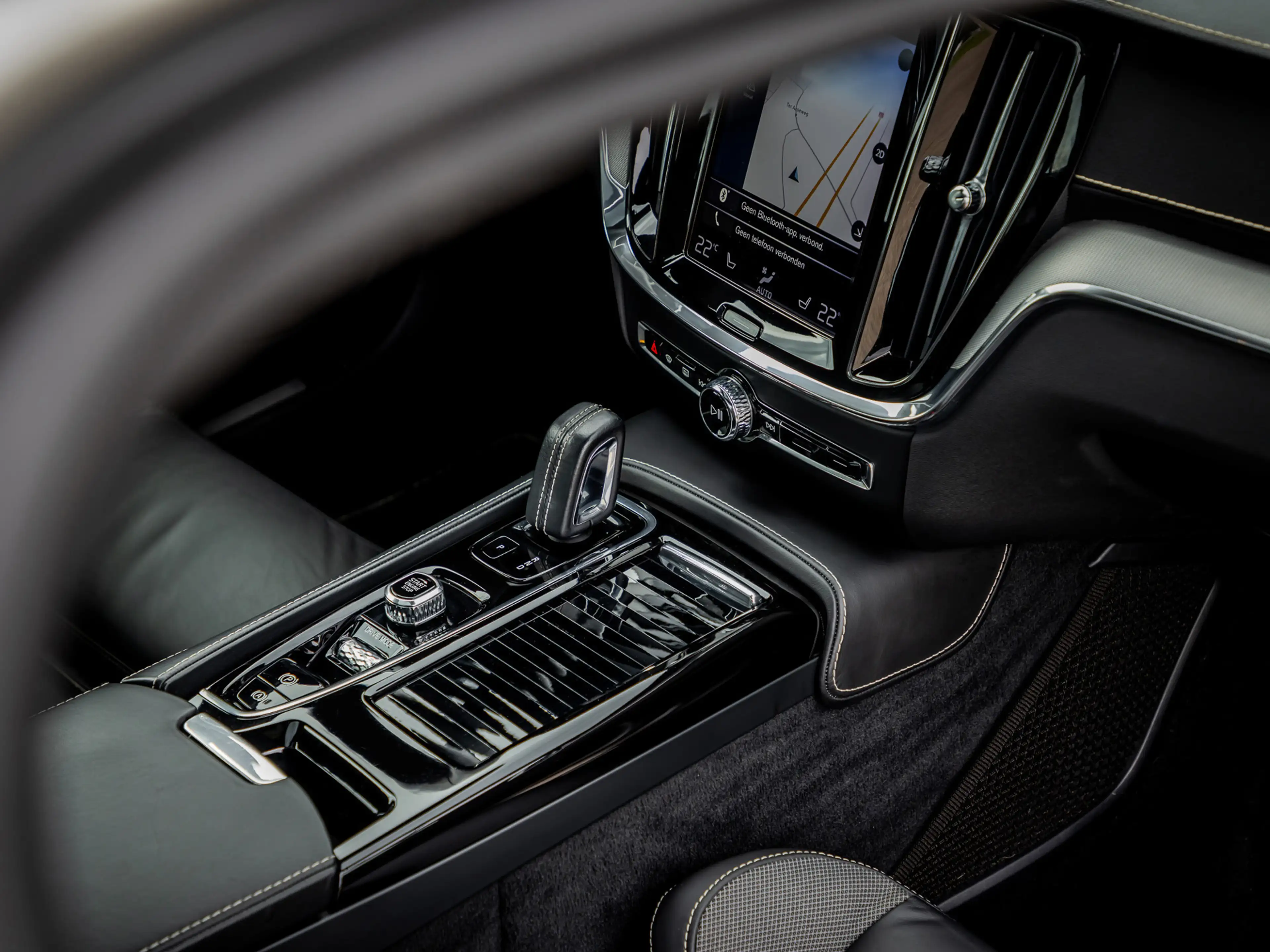Volvo S60 2.0 T8 AWD Twin Engine Polestar Engineered |Panora — photo 13