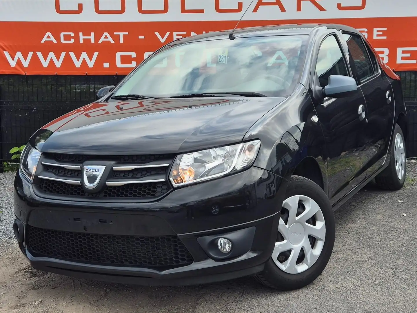 Dacia Logan 0.9 TCe - GARANTIE 1AN - CLIM - BLUETOOTH - PDC Zwart - 1