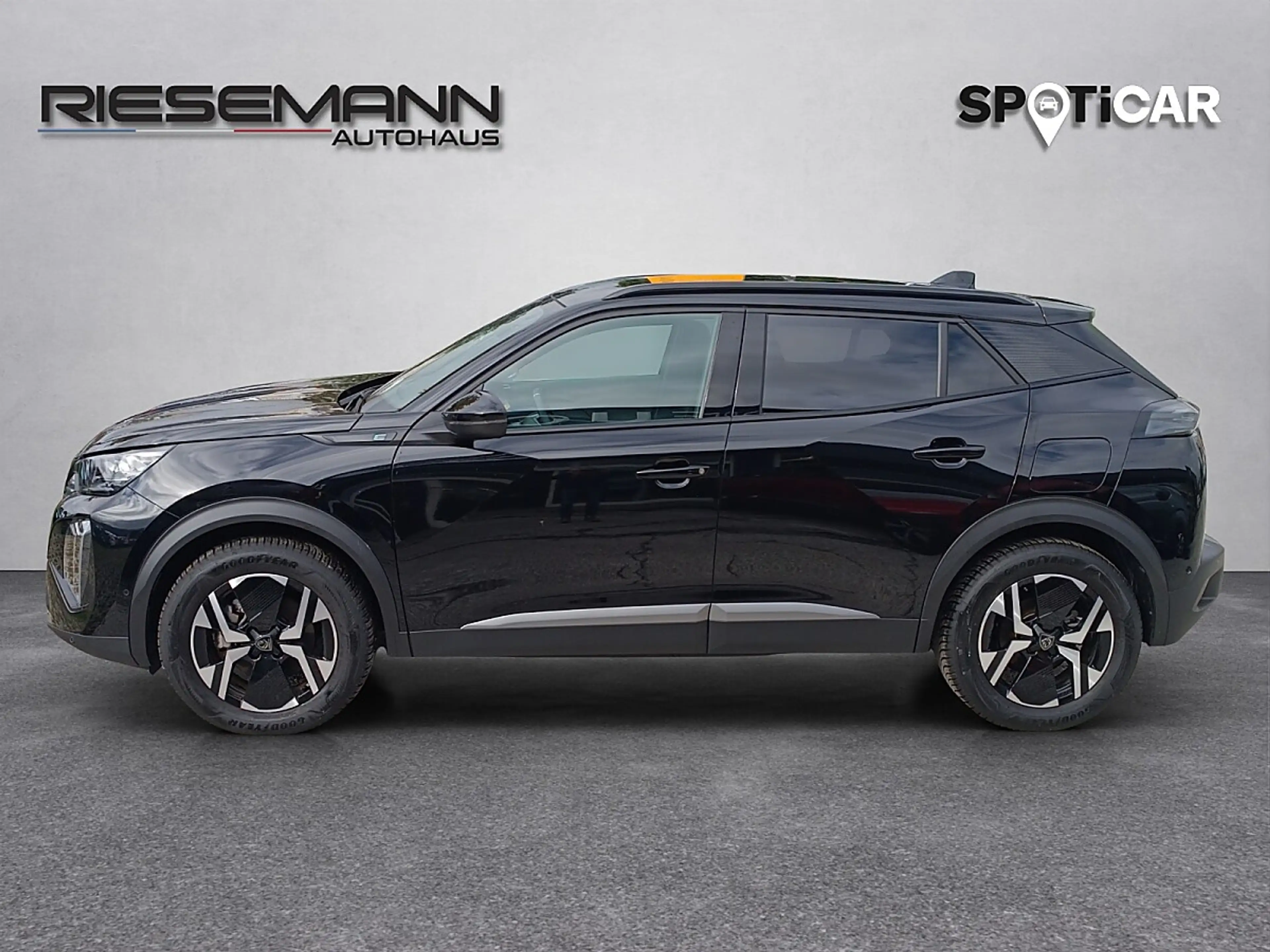 Peugeot e-2008 50kWh GT — photo 2