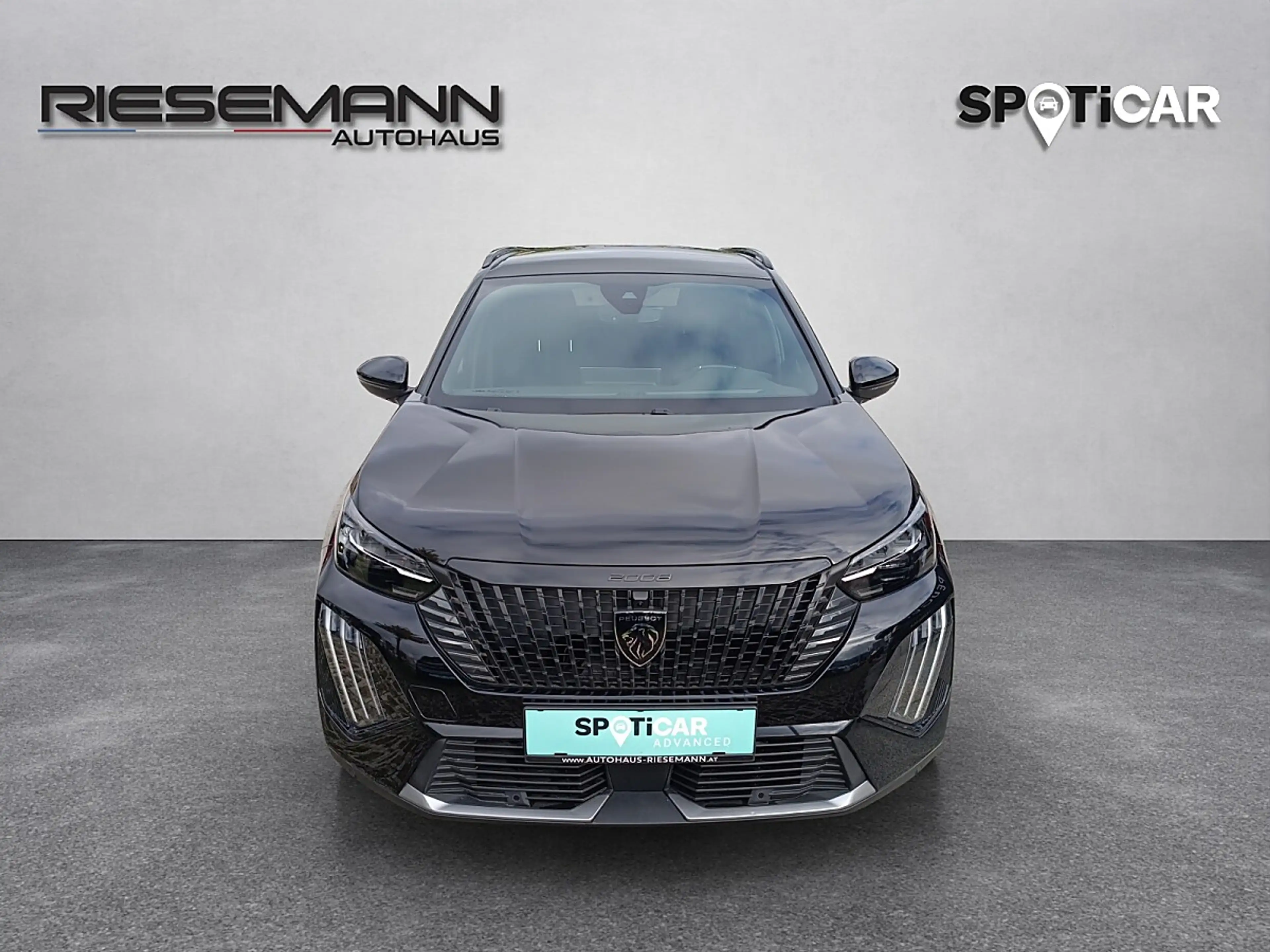 Peugeot e-2008 50kWh GT — photo 3