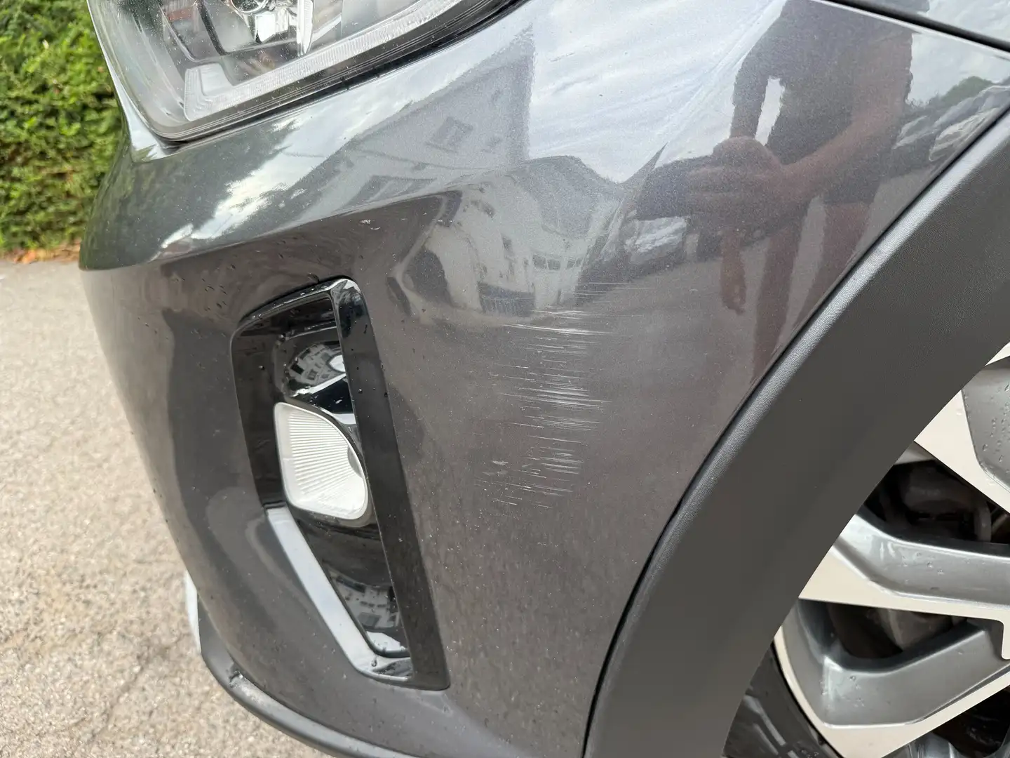 Kia Stonic Stonic 1.6 CRDi+NAVI+CAMERA+SIEG CHAUFF+VOLANT CHA Gris - 2