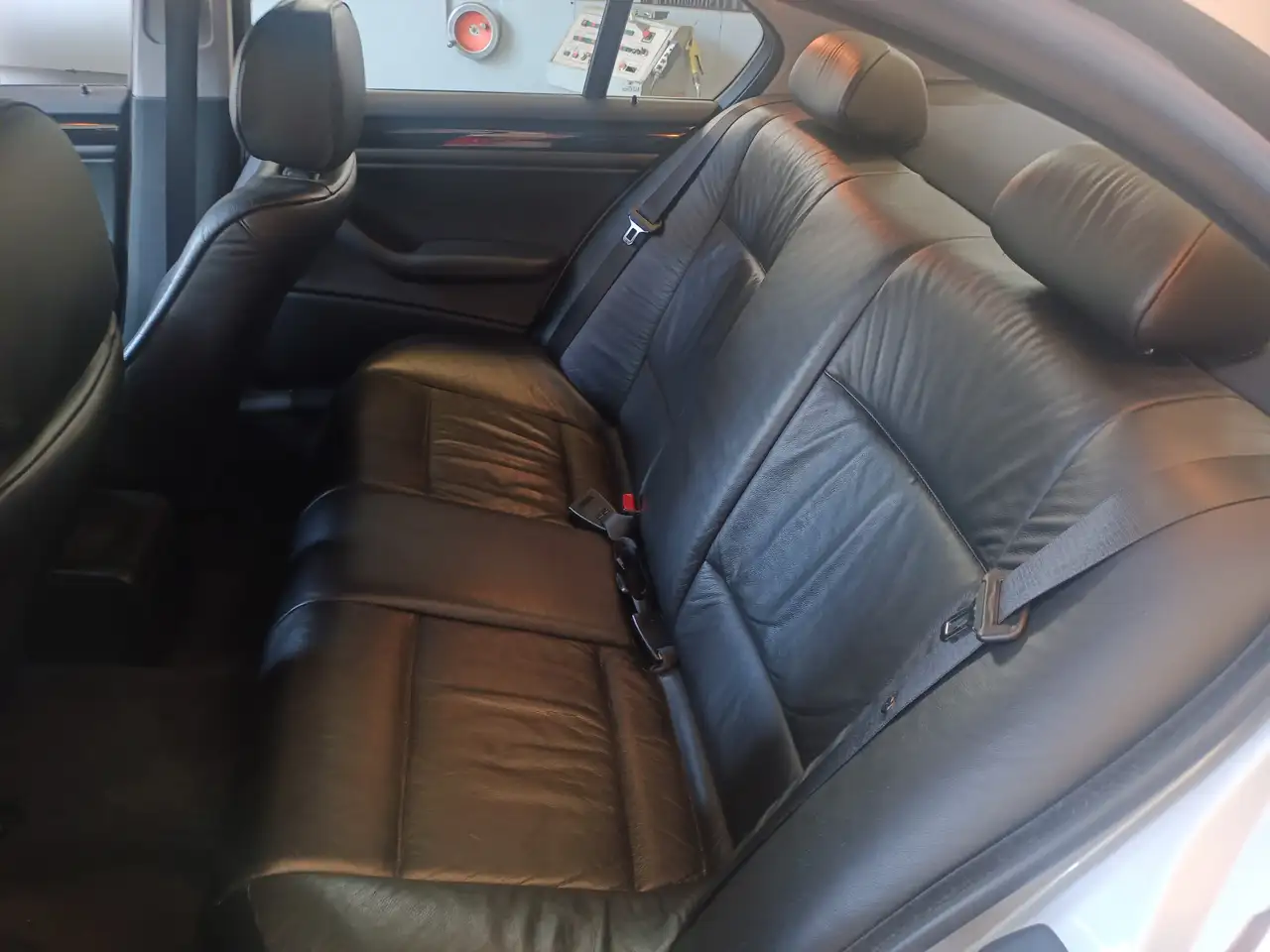 BMW 318i, foto 3
