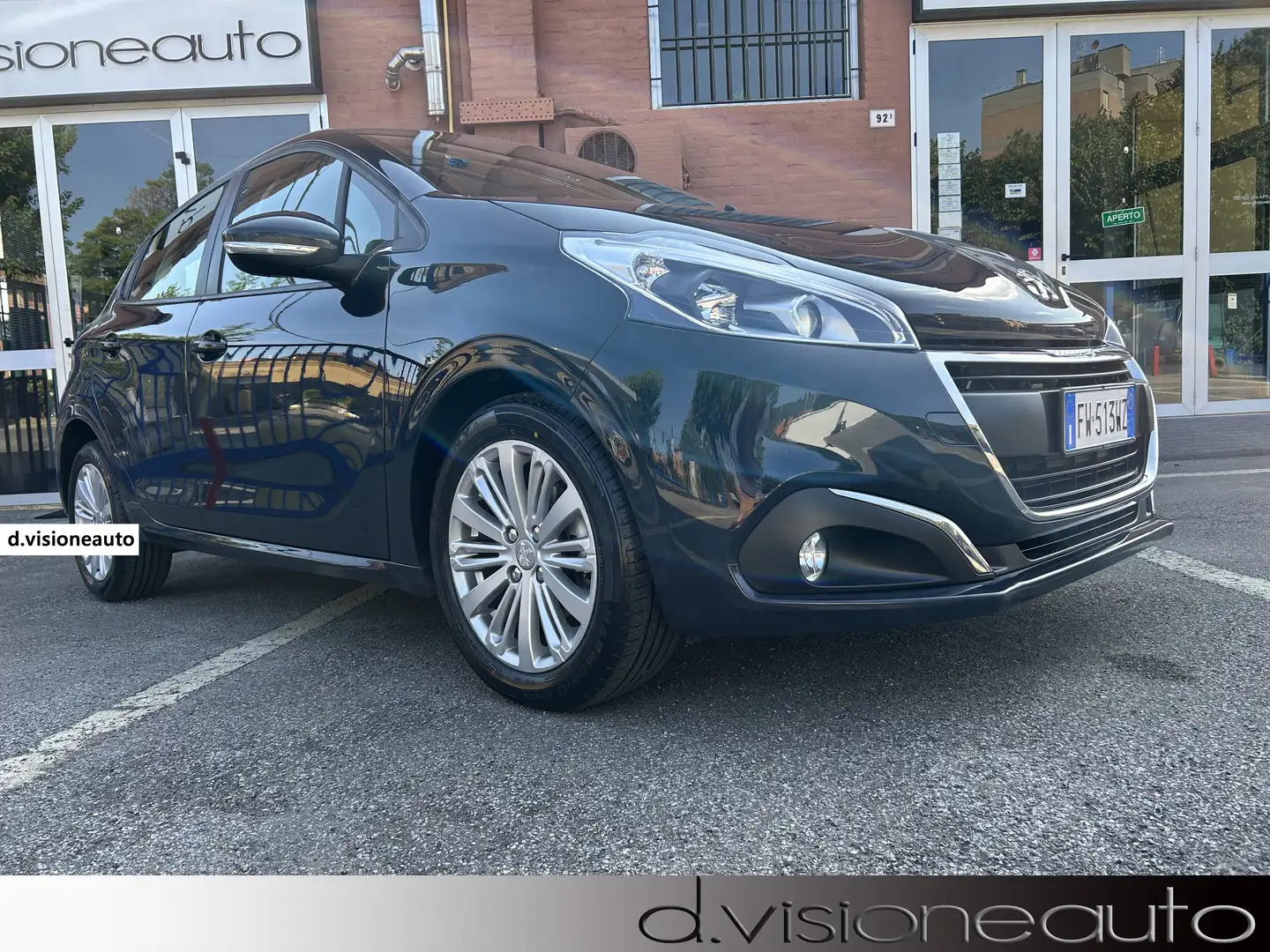 Peugeot 208 208 5p1.2 puretech Allure solo 27784 km Cerificati Gri - 1