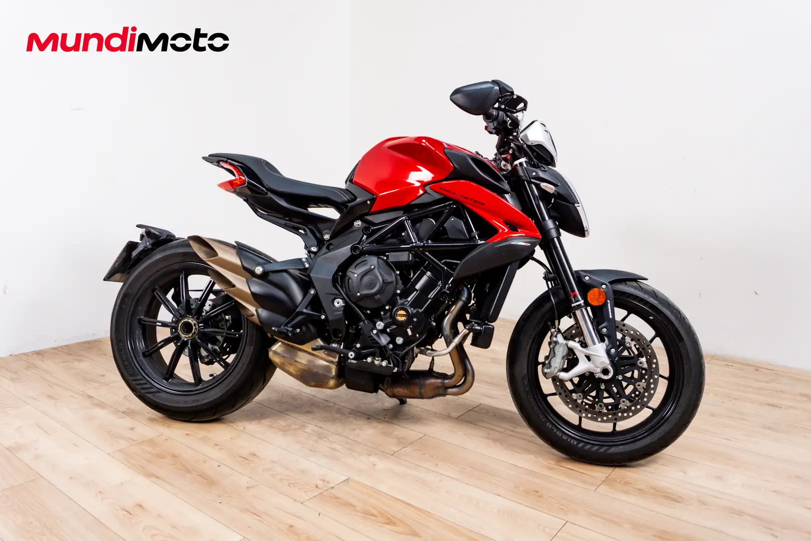 MV Agusta 800 - 1
