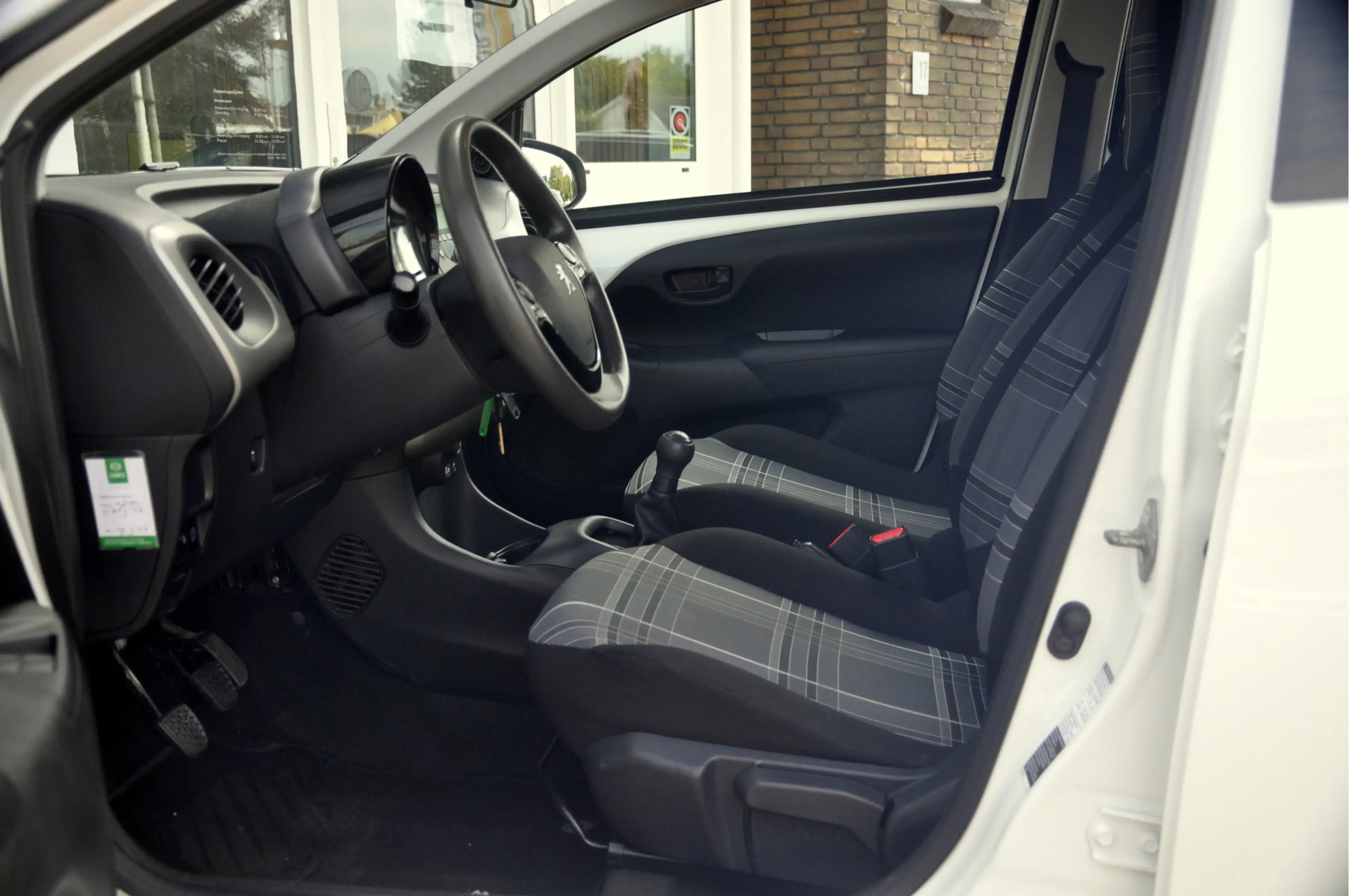 Peugeot 108 1.0 e-VTi Active | Airco — photo 13