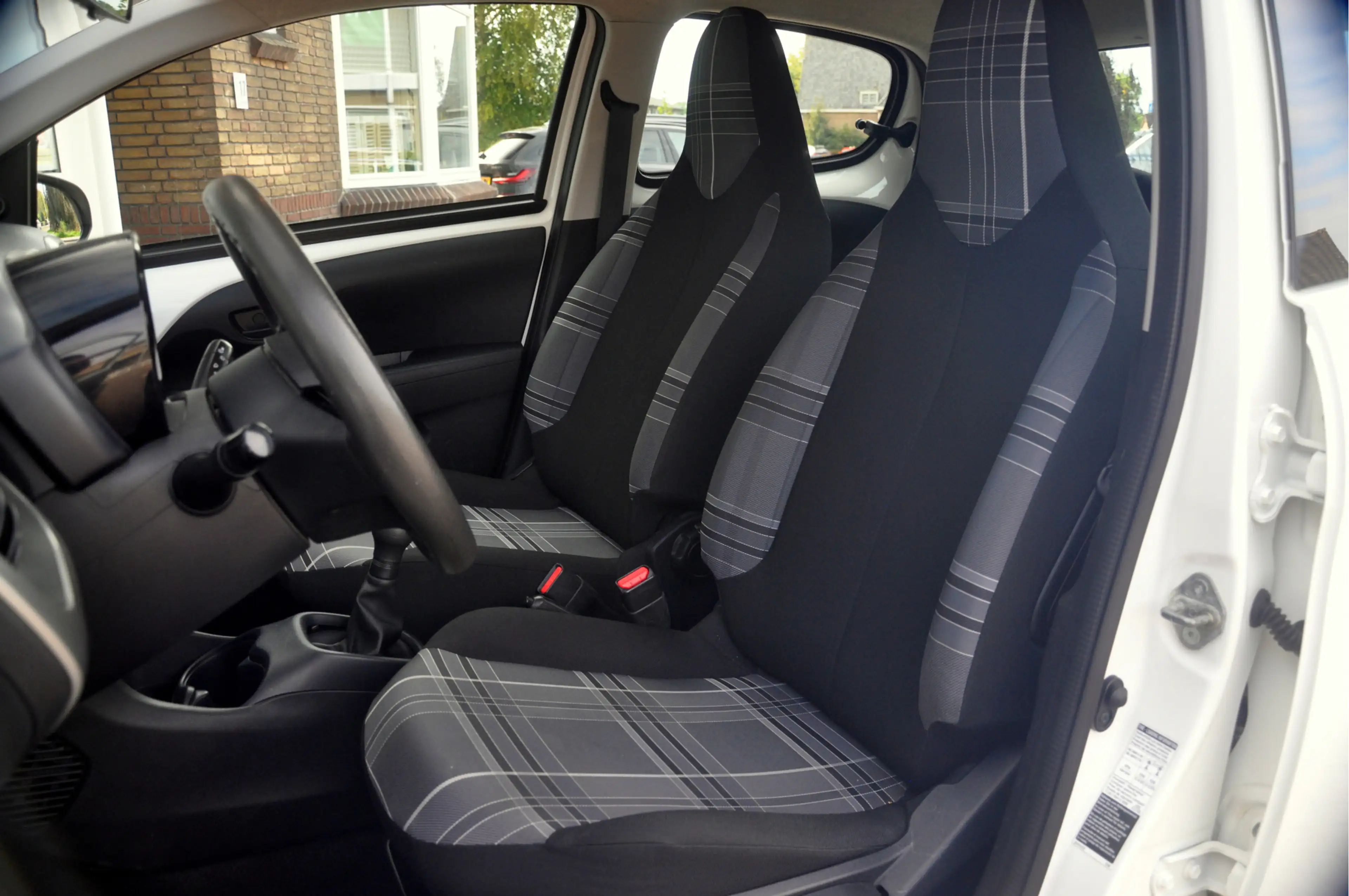 Peugeot 108 1.0 e-VTi Active | Airco — photo 3