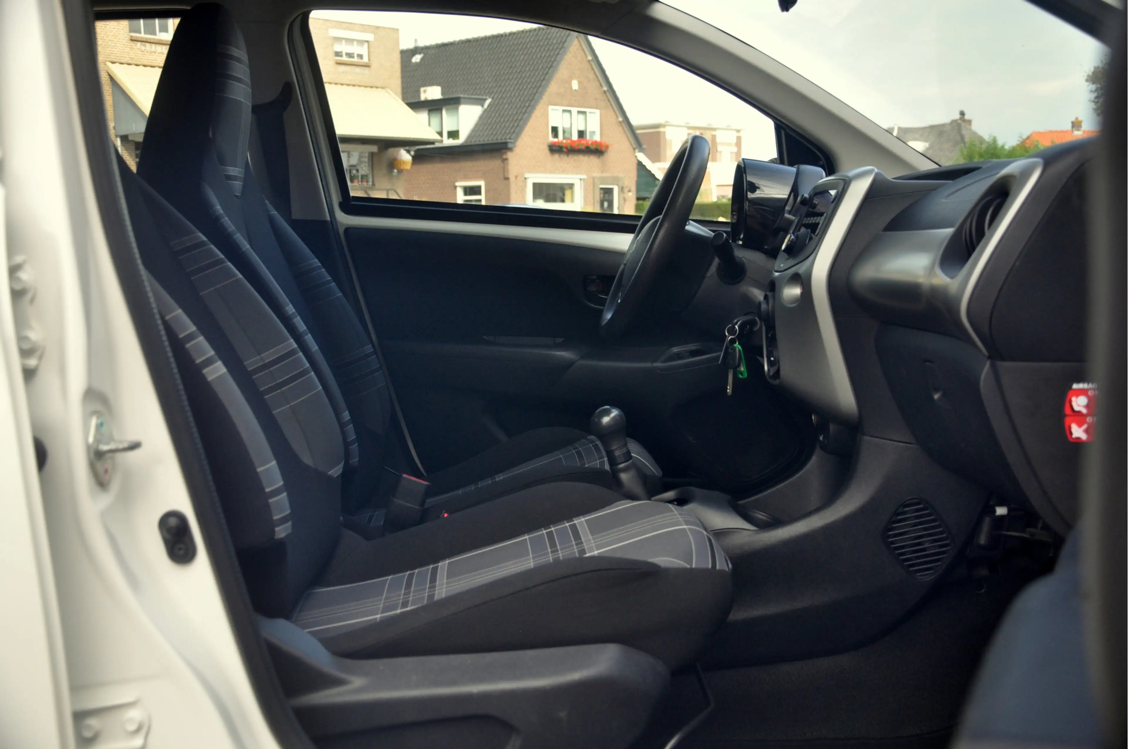 Peugeot 108 1.0 e-VTi Active | Airco — photo 11