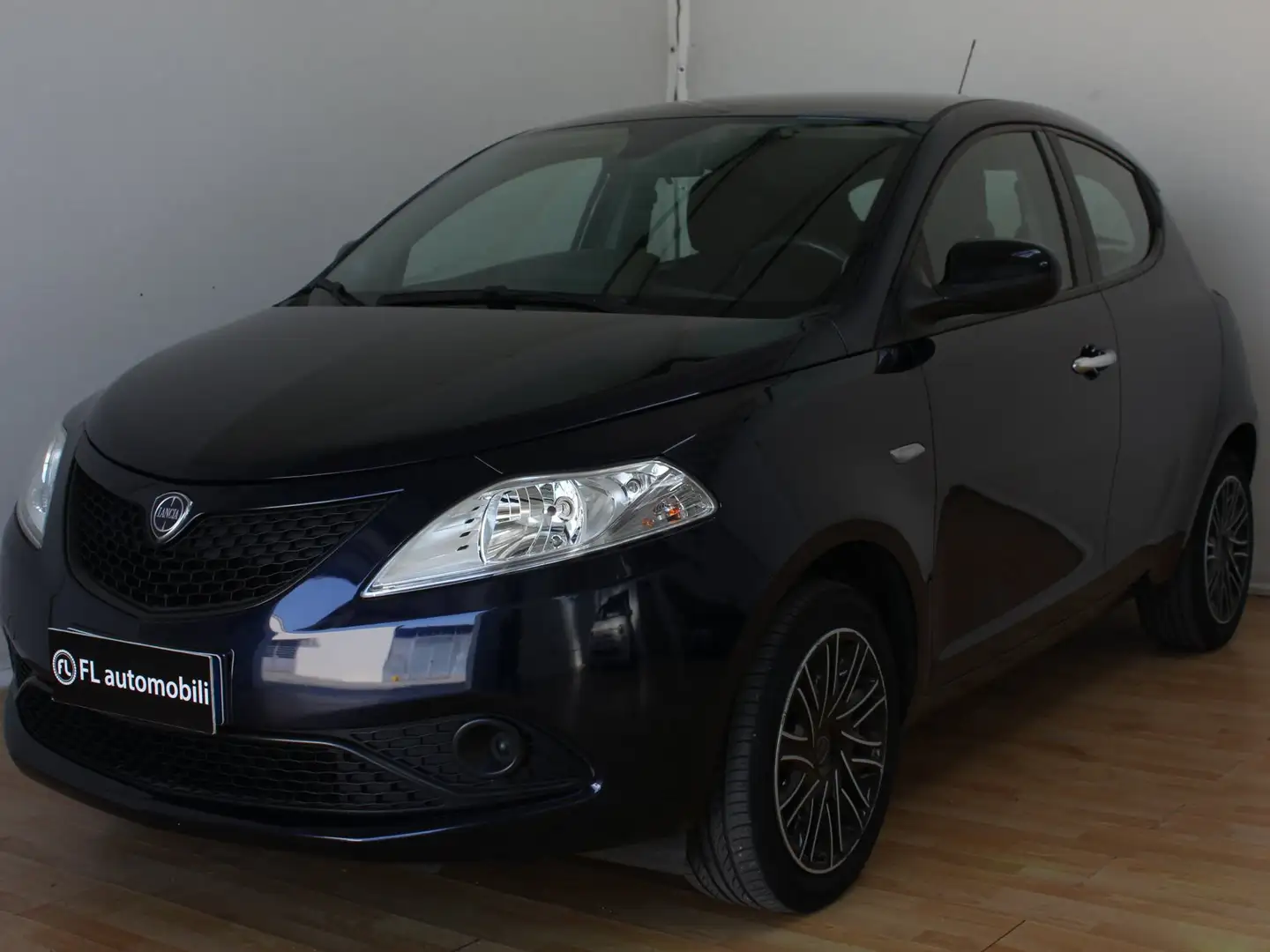 Lancia Ypsilon Ypsilon 1.2 Gold 69cv Blau - 1