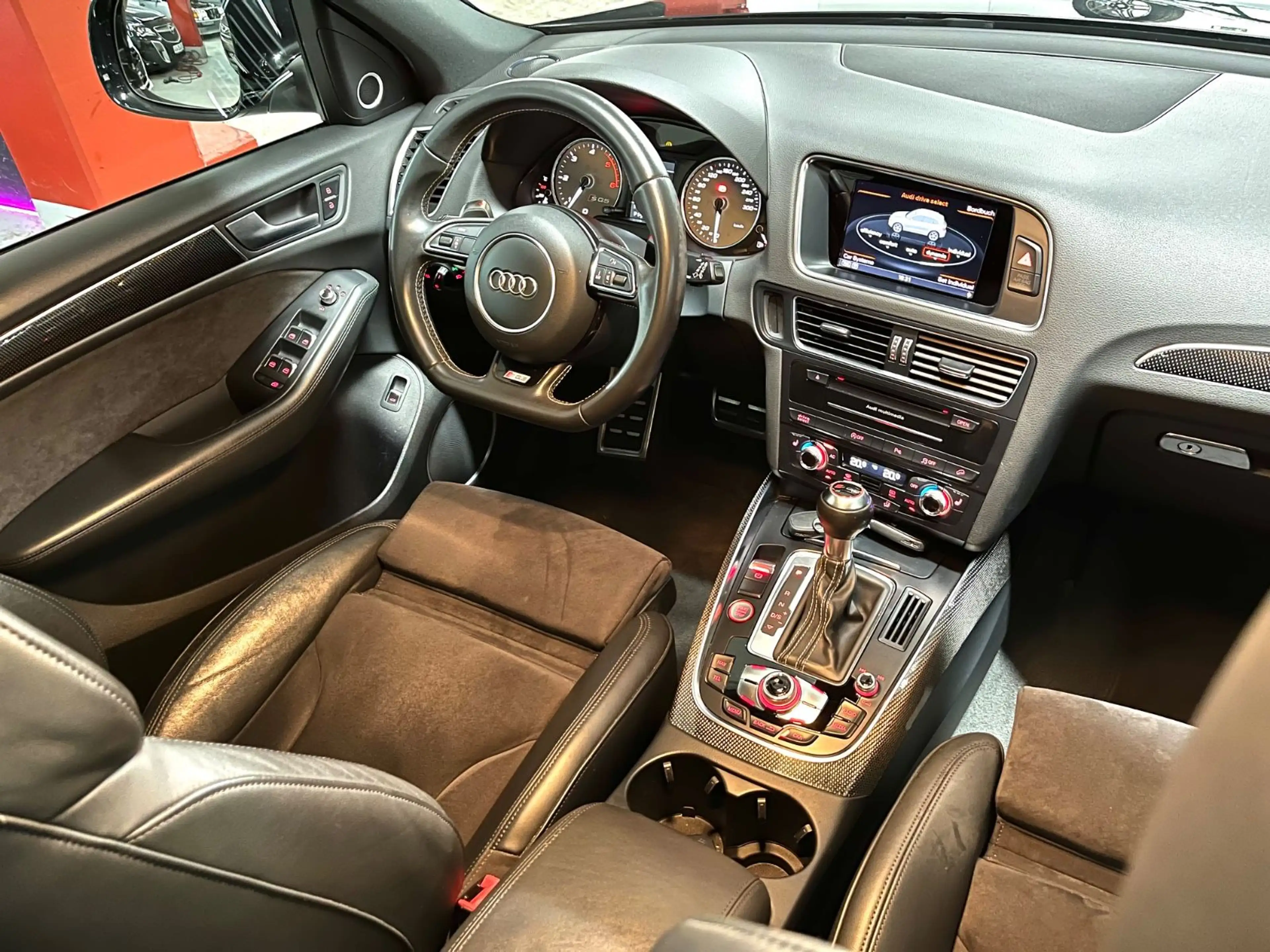 Audi SQ5 3.0 TDI quattro B&O|Panorama|Xenon|Spurhalte — photo 12