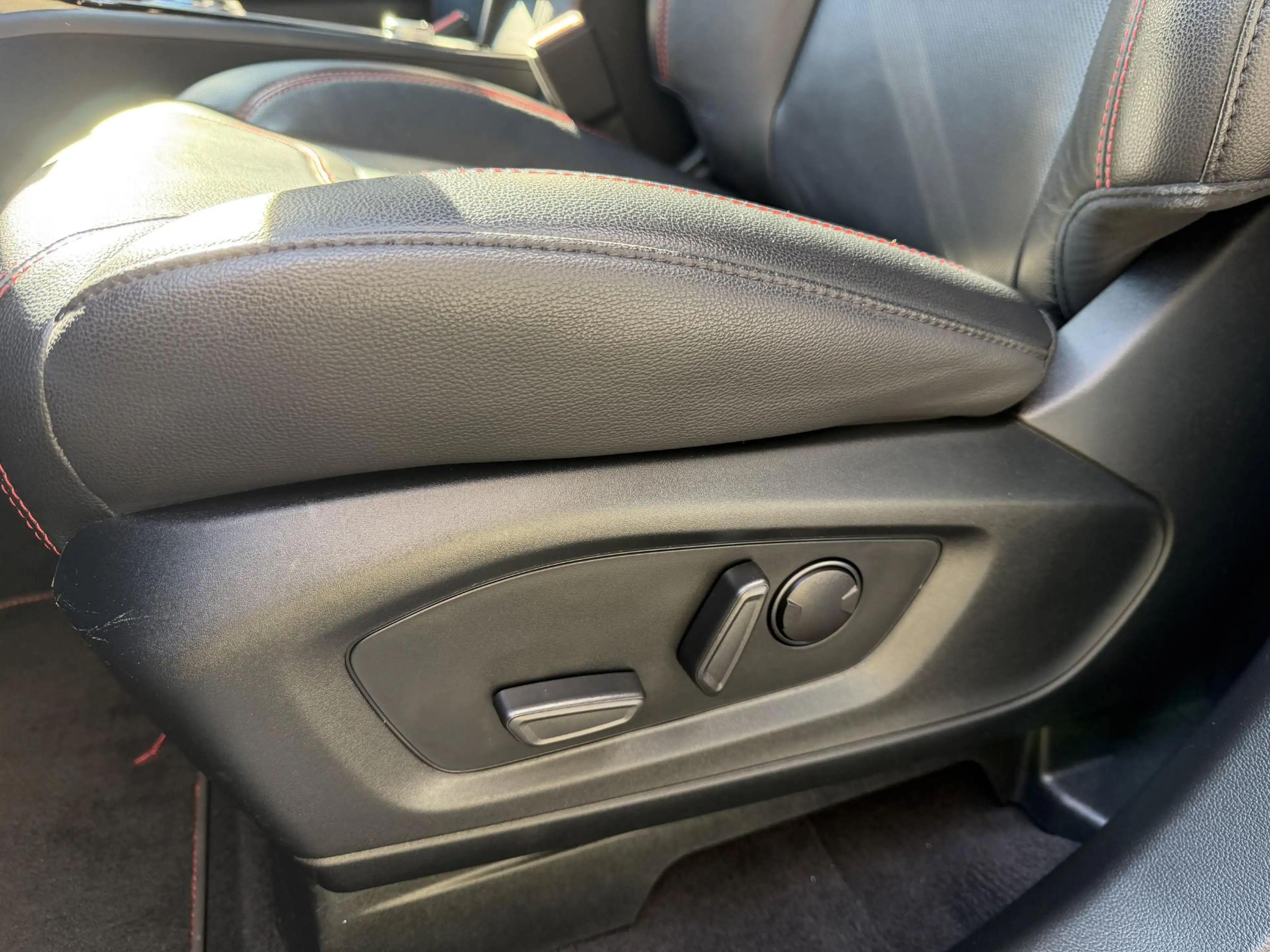 Ford Explorer 3.0 V6 EcoBoost PHEV ST-Line | Panorama dak | Memo — photo 15