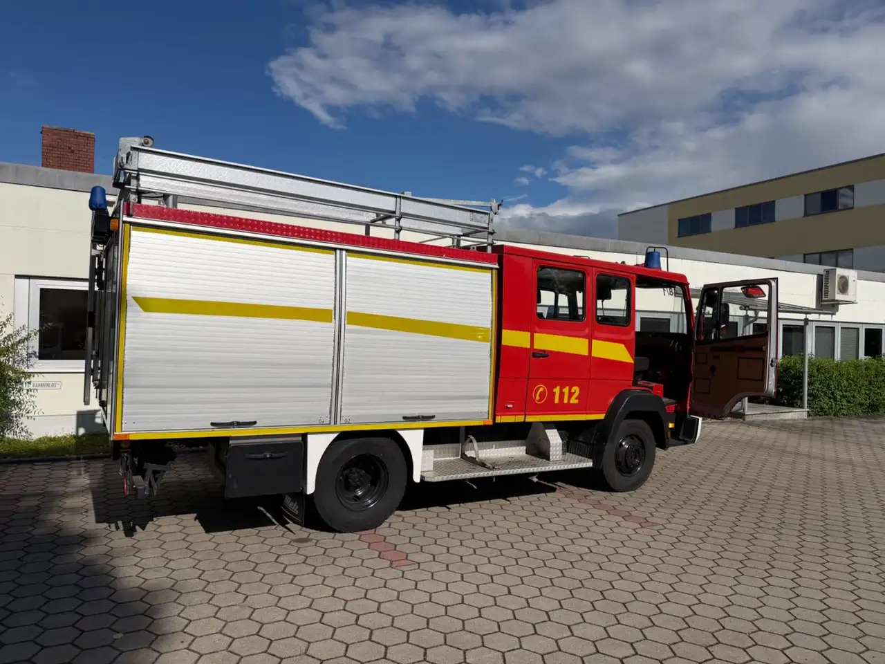 Mercedes-Benz 814 F Doka 9-Sitzer DiffSperre 7,0m, foto 4