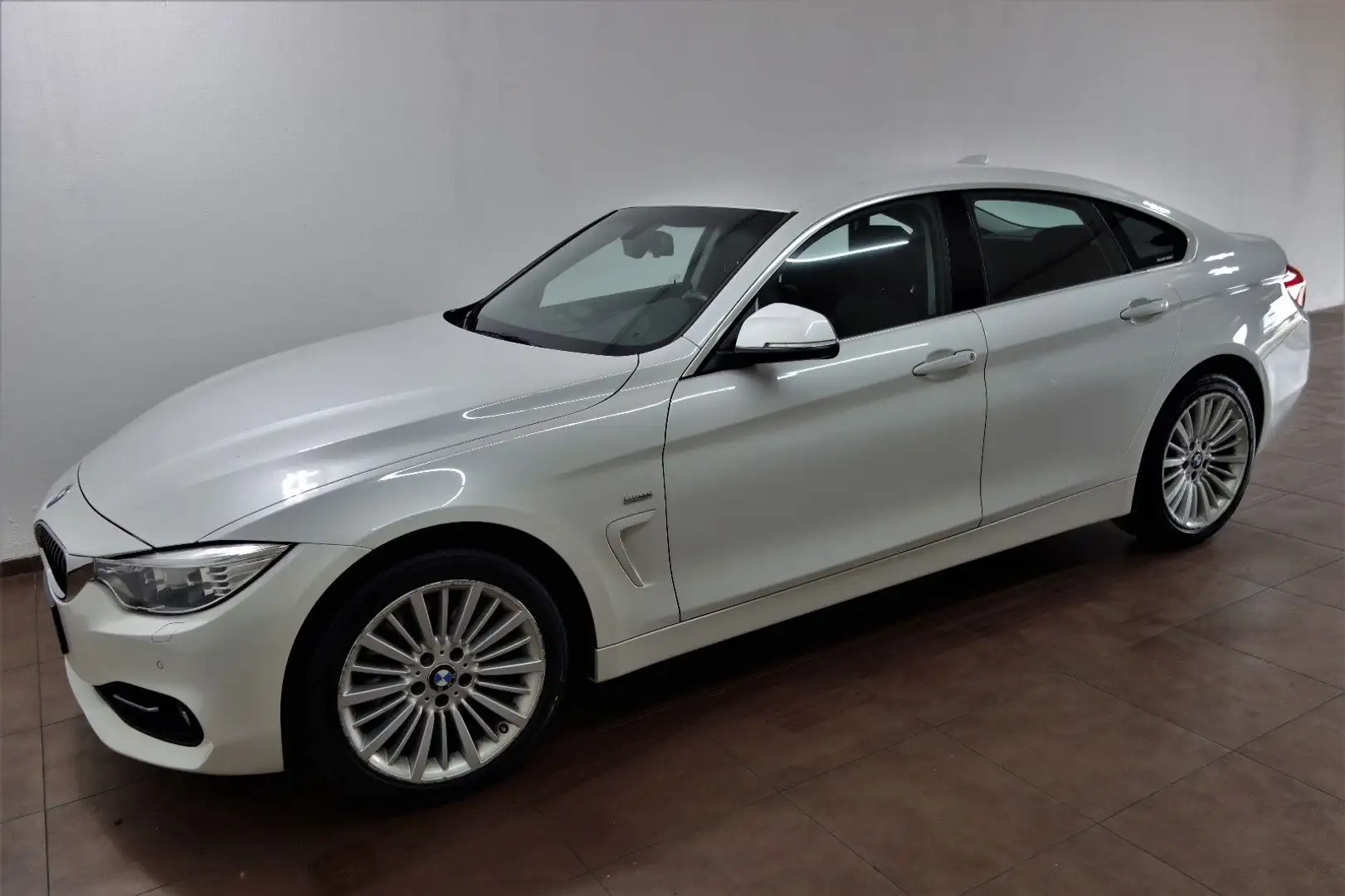 BMW 435 435 d xDrive Gran Coupe Luxury Line Leder/LED Beyaz - 2