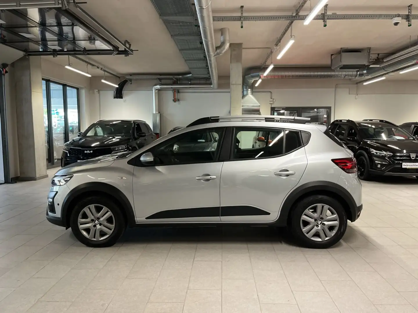 Dacia Sandero III Stepway Comfort Klima Navi Rückfahrkamera Grau - 2