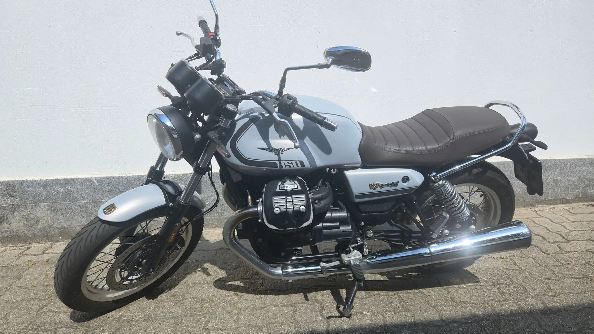 Moto Guzzi V 7 SPECIAL ABS Argent - 2