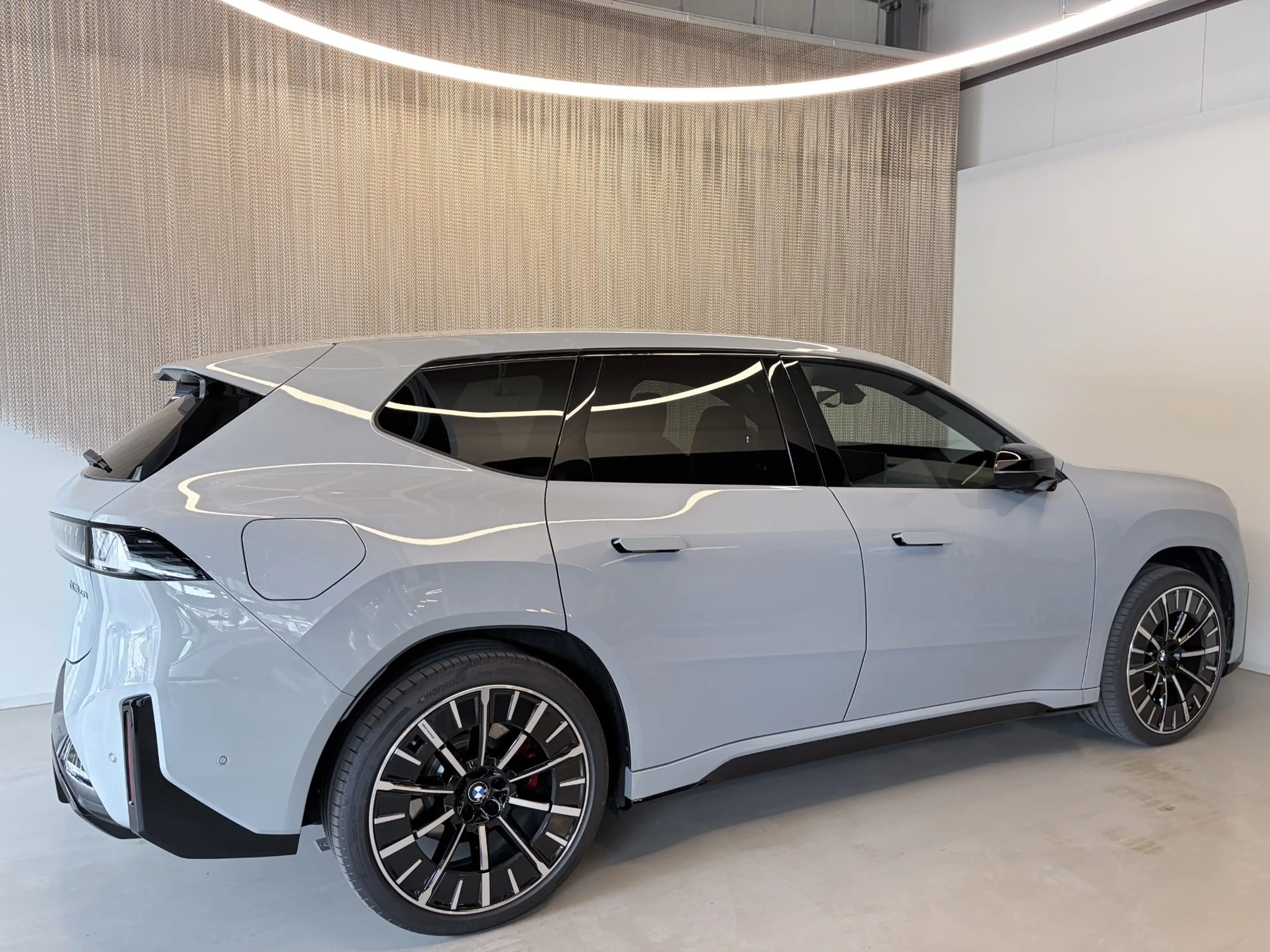 BMW iX3 40 sDrive — photo 6