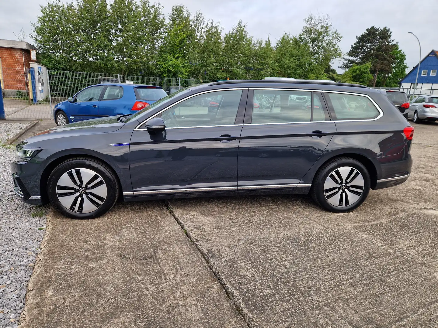 Volkswagen Passat Variant GTE Gris - 2