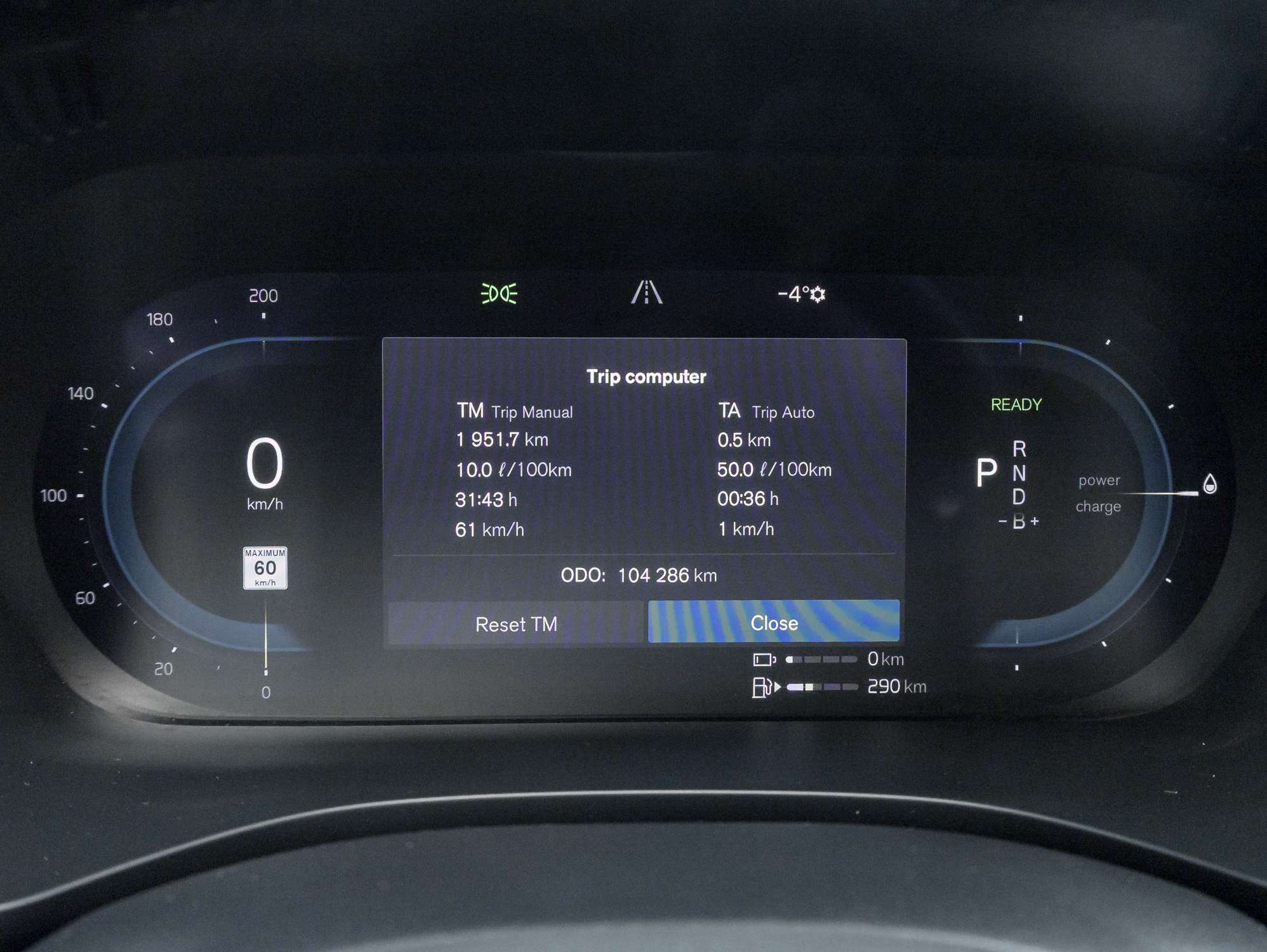 2022 Volvo XC60 T8 eAWD PHEV R-Design |NEW TIRES |VOLVO CPO thumb 9