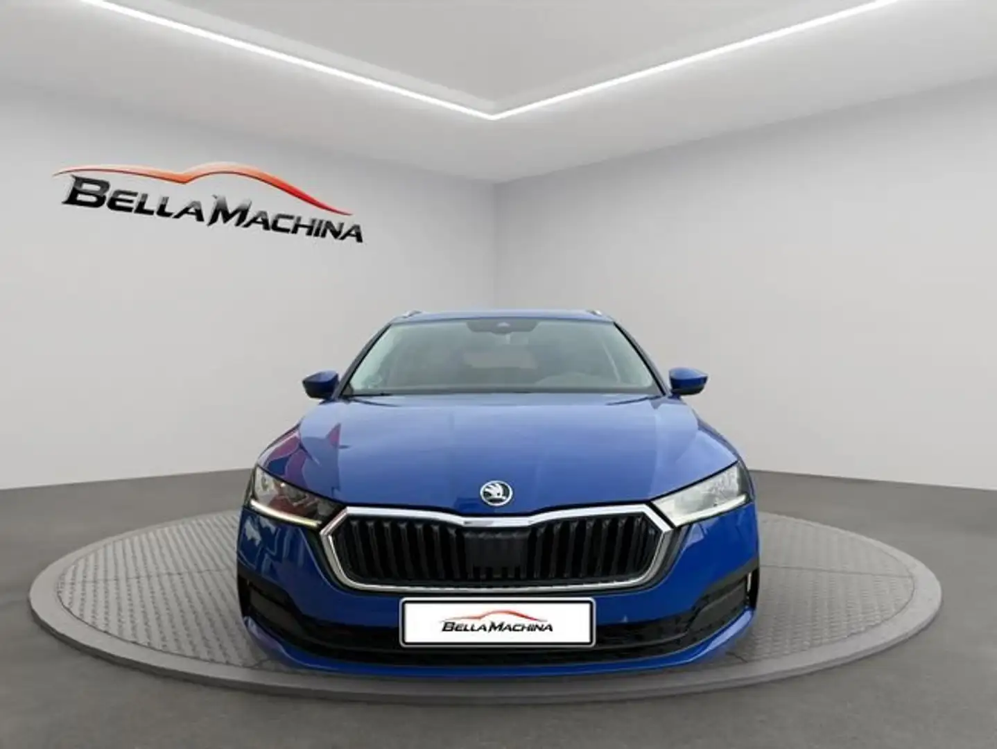 Skoda Octavia Combi 2.0TDI Style DSG 110kW Azul - 2