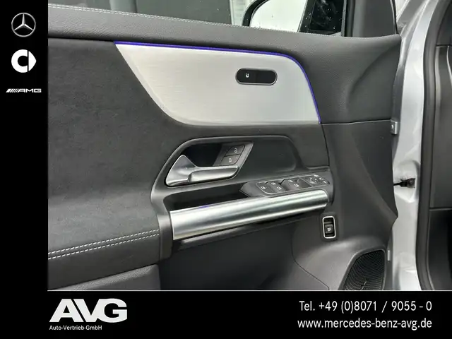 Mercedes-Benz Gla Class view 9