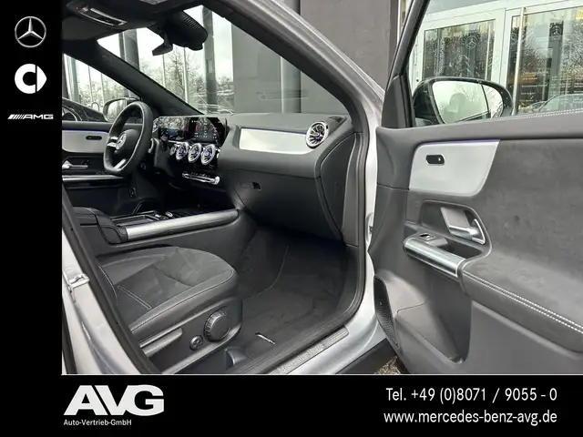 Mercedes-Benz Gla Class view 12