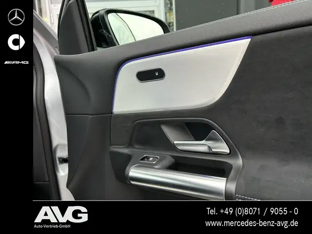 Mercedes-Benz Gla Class view 13