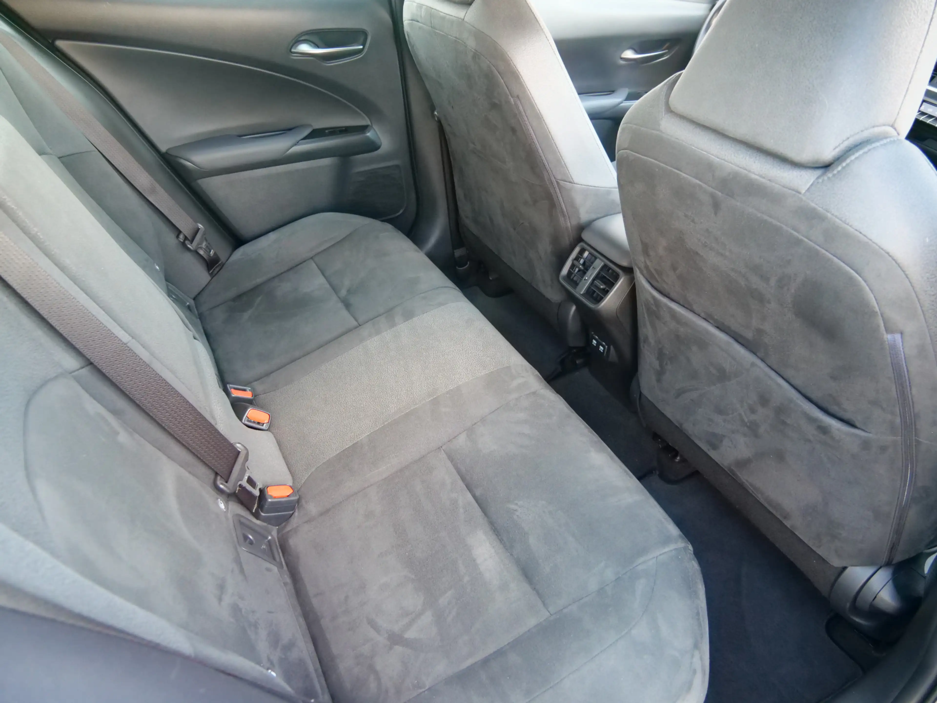 Lexus UX 250h Business Line Pro 184 Pk Automaat Navi / DAB / App — photo 6