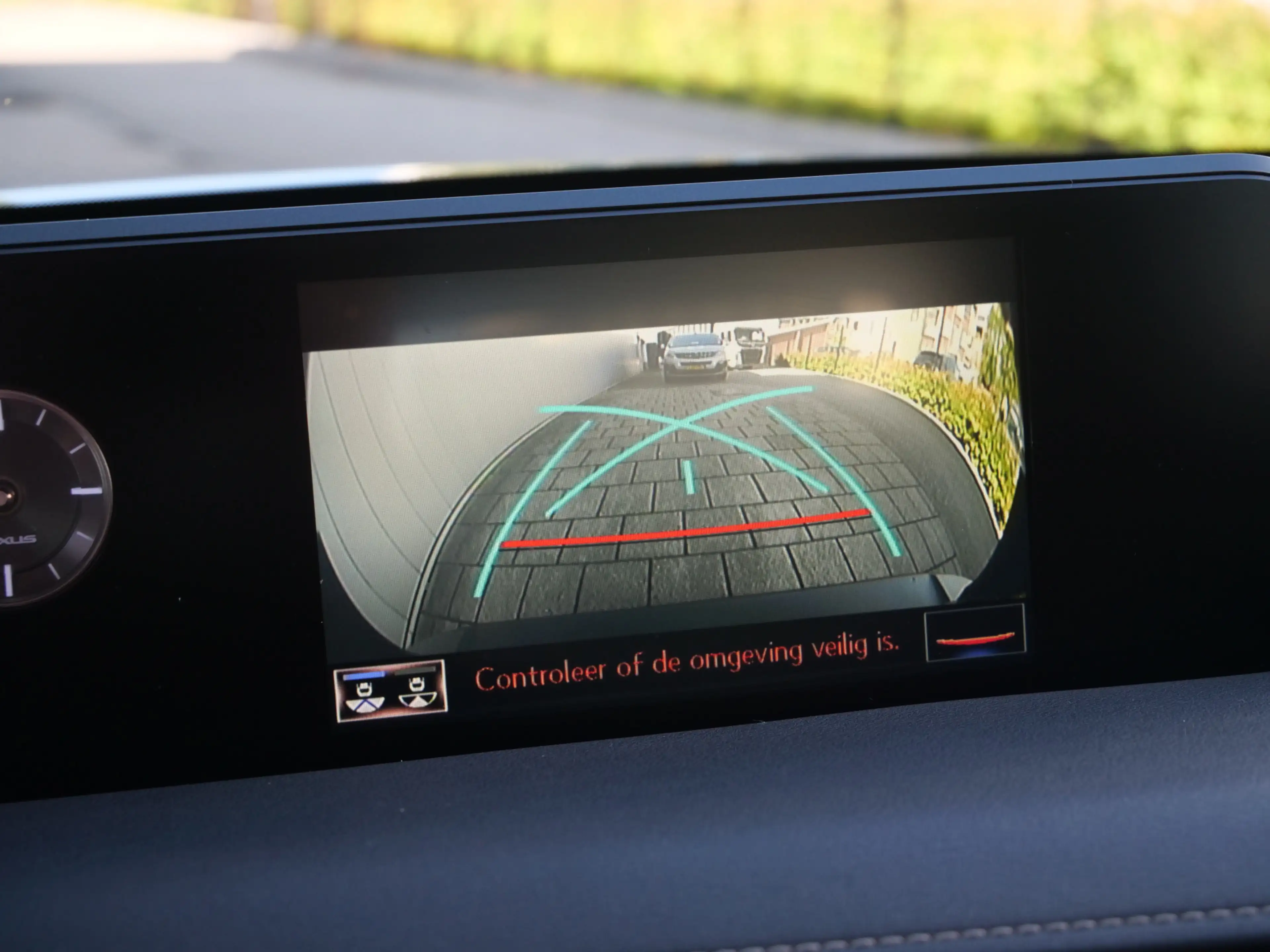 Lexus UX 250h Business Line Pro 184 Pk Automaat Navi / DAB / App — photo 31