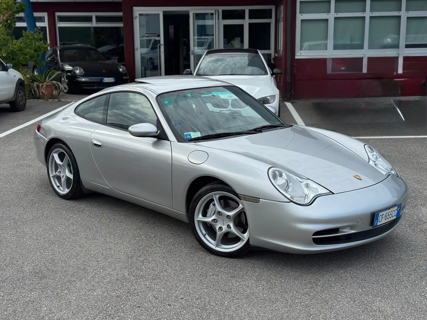 Porsche 911 Coupe 3.6 Carrera 4 320cv manuale ITALIANA CF655CC Argento - 2