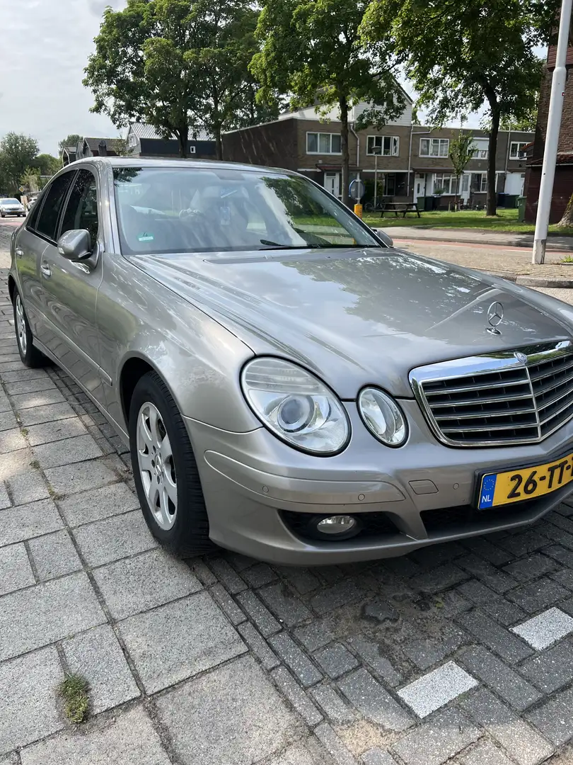 Mercedes-Benz E 200 Kompressor Automatik Classic - 2
